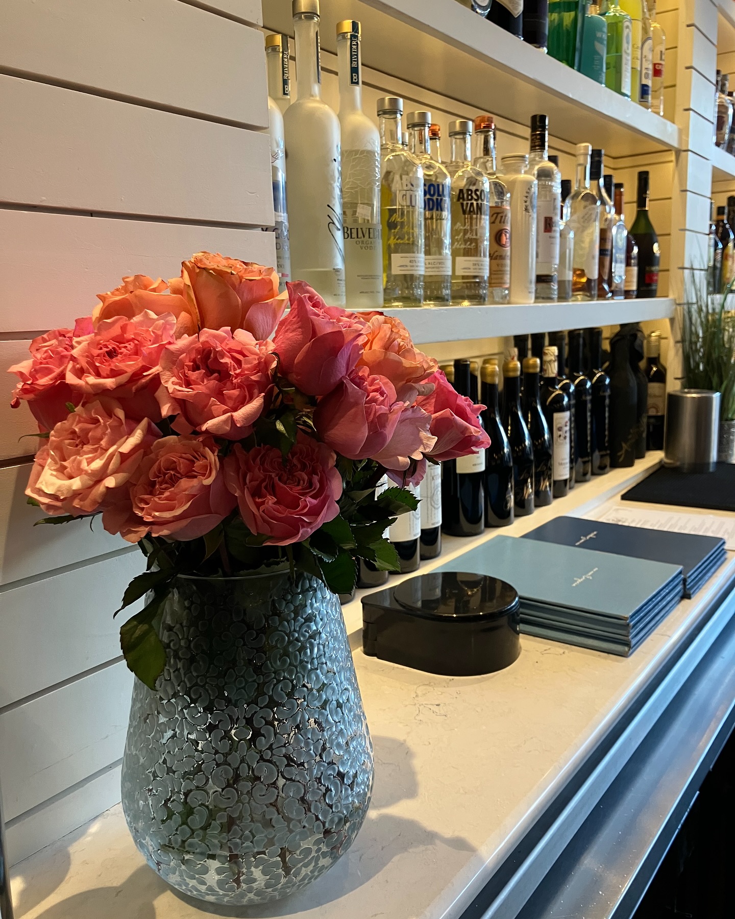 💐 Thank you for joining us for Valentine’s Day last night! 💙🧿