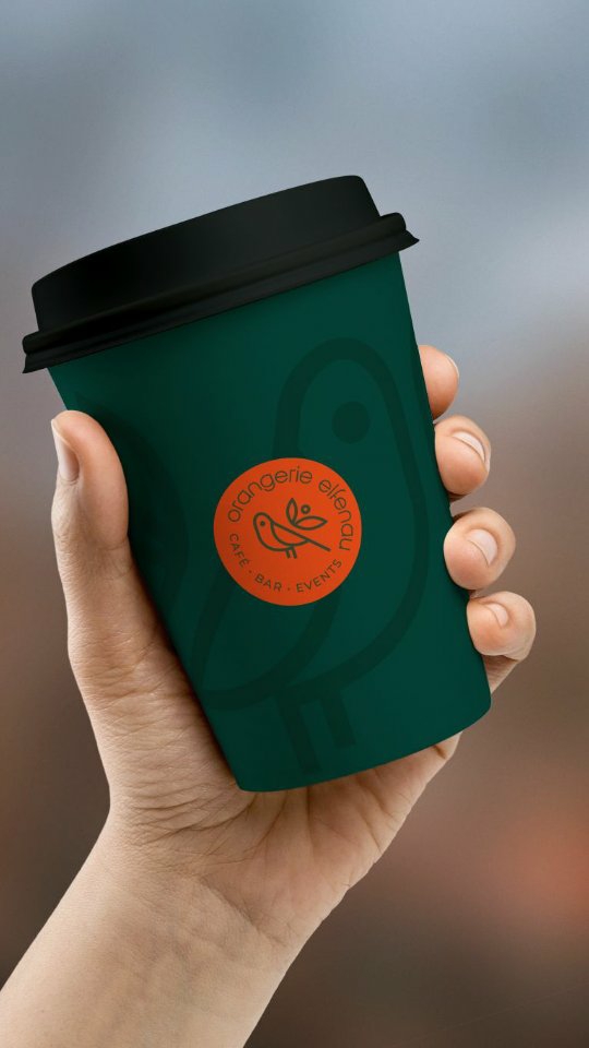 Orangerie Elfenau🌿 • Pour la seconde fois, Emilie m'a confié la création de son identité de marque pour ce nouveau projet. J'ai adoré découvrir ce lieu incroyable caché au milieu d'un parc emblématique de Bern où une multitude de races d'oiseaux se côtoient, toutes plus loquaces les unes que les autres ! • (Petit clin d'oeil à la saint Valentin avec la musique haha) #graphicdesign #graphistelyon #identitedemarque