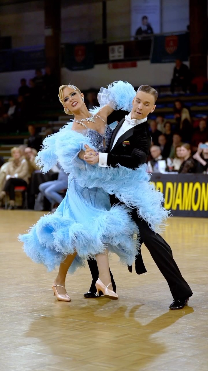 ๐๐บ Youth winners - @kmlinskas & @rudnickaiteliepa
๐ฅ @studiopm.photo
#dancecompetition #dancesport #dance #movement #wearedancesport