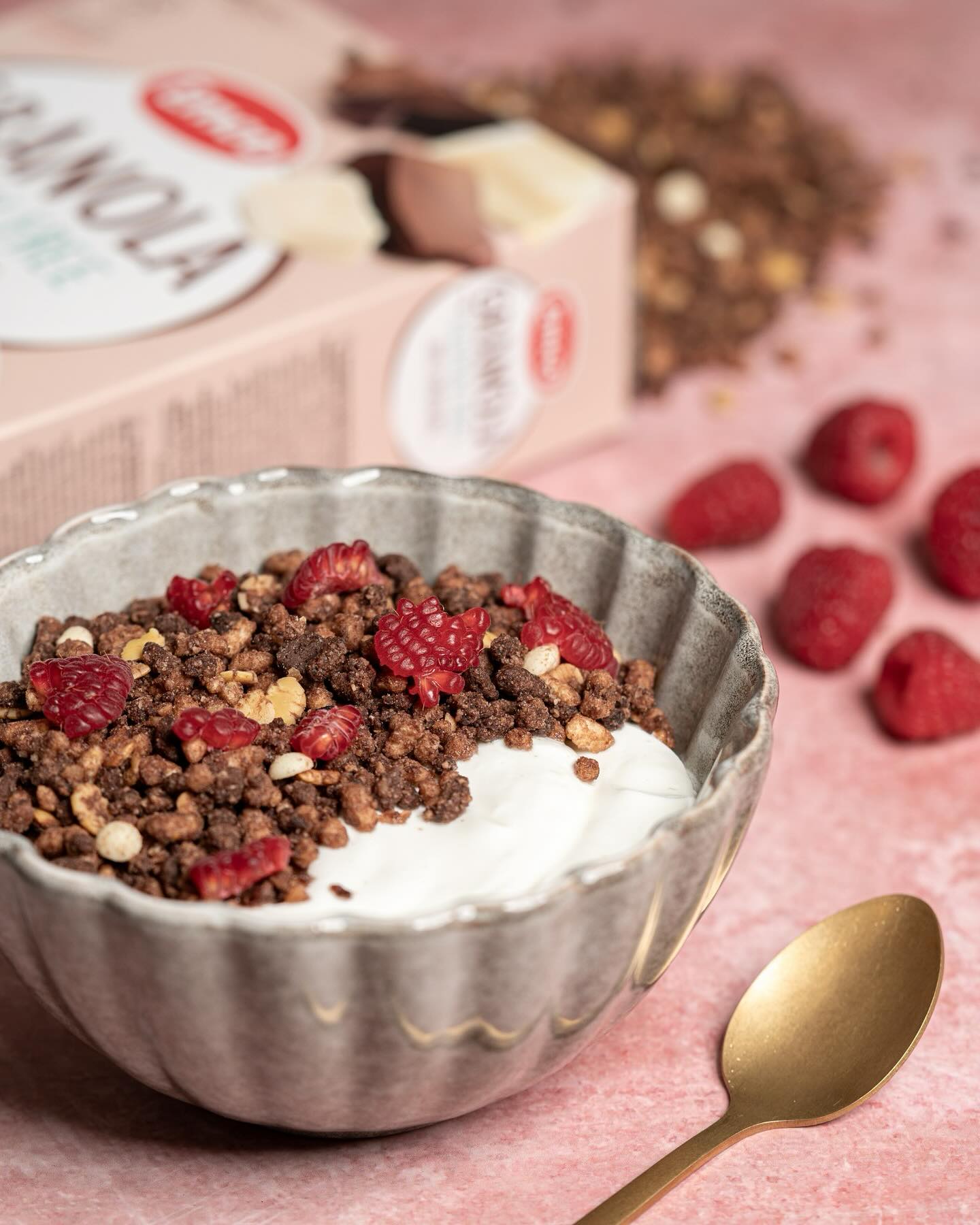 New Gluten-Free Granola – A Chocolate Lover’s Dream!
Ditch the classic müsli and try our new gluten-free granola! Made with millet & buckwheat, it brings a delicious crunch and rich flavor, perfectly paired with two types of chocolate 😍🍫
✅ No gluten
✅ No palm oil
✅ 100% delicious
Start your day with a bowl of it! Who’s in? 🙌
#emco#emcoglobal#breakfast#musli#granola#glutenfre#chocolatelover#evenhealthythingscanbedelucious