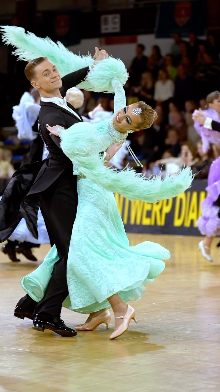 โจโญ๏ธ@szkutnik007 & @a_brychcy_gatka | #wdsf World Open Standard
๐ฅ @studiopm.photo
#dance #standard #dancecompetition #antwerp