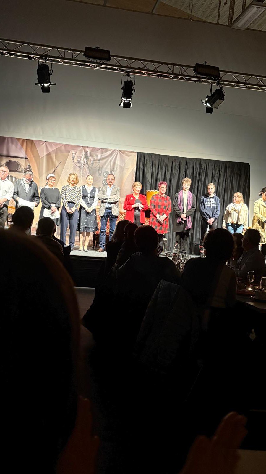 Zweete Recap vum Krimi-Dinner 2025
Ee grousse Merci un de Bob Bintz @bee_bee_1978 vir des wonnerbar Fotoe!