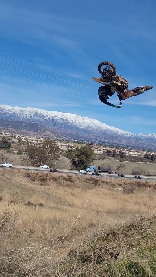 @kengle34 in the Hills today.
Throwback to early @vurbmoto