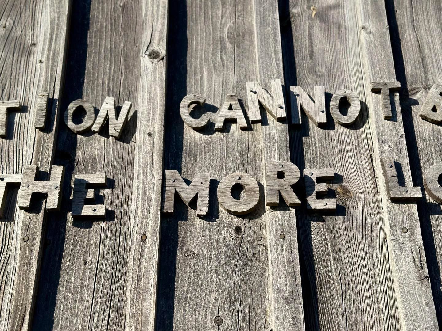 Fragment av W.H Audens dikt ”The more Living one”