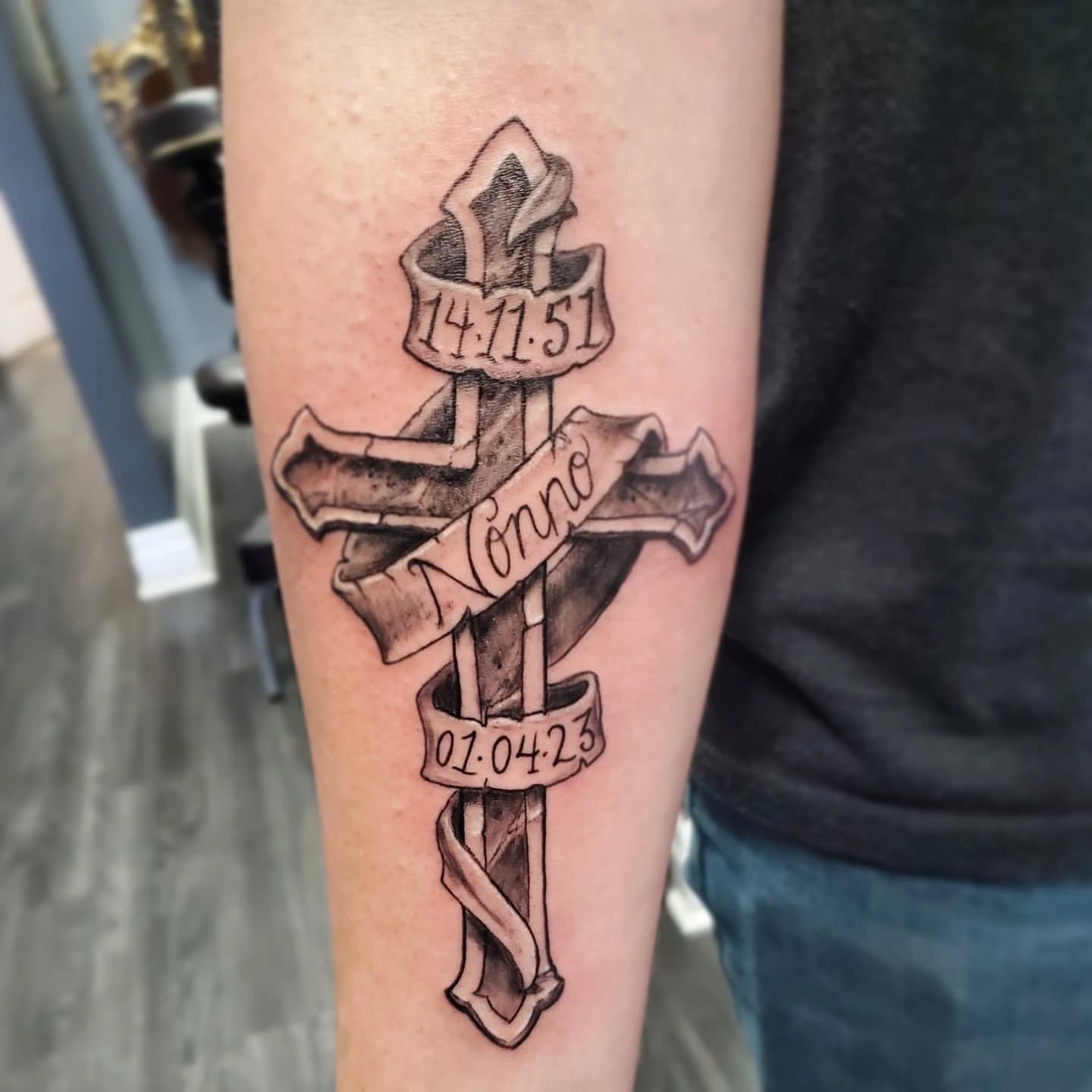 Some recent work by @jeffcooktattoos including some a couple projects in progress
#tattoos #blackandgreytattoo #customtattoos #claringtontattoos #courticetattoos #oshawatattoos