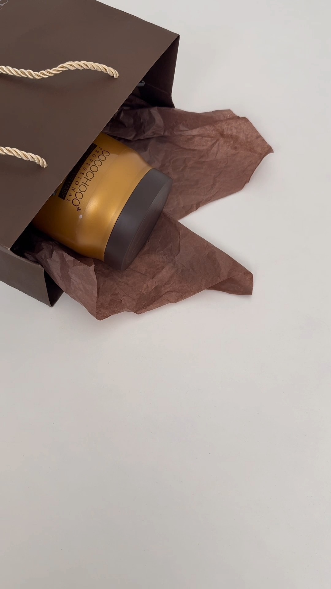 Unbox the secret to silky smooth hair! ✨ Reveal the magic of CocoChoco – stay tuned! 🎁💖 #hairtransformation #cocochoco #cocochocoprofessional #cocochocokeratin #haircare #smoothhair #silky #hairstraightening #keratin#keratintreatment #keratinmask #mask #ceremide #shampooconditioner #shampoo #conditioner #hydro #hydroboost #foryoupage❤️ #unboxing#straighthair @cocochoco.lv @cocochoco_srbija @cocochoco_croatia @cocochoco_bih @cocochoco.cz @cocochoco_uk @cocochocoaustralia @cocochocokeratinperth @cocochocoprofessional.eu @cocochoco_danmark @cocochoco_raywell_hungary @cocochoco_malta @cocochocoireland @cocochoco_polska @cocochoco_slovenia @cocochoco_bosna_i_hercegovina @cocochoconederland