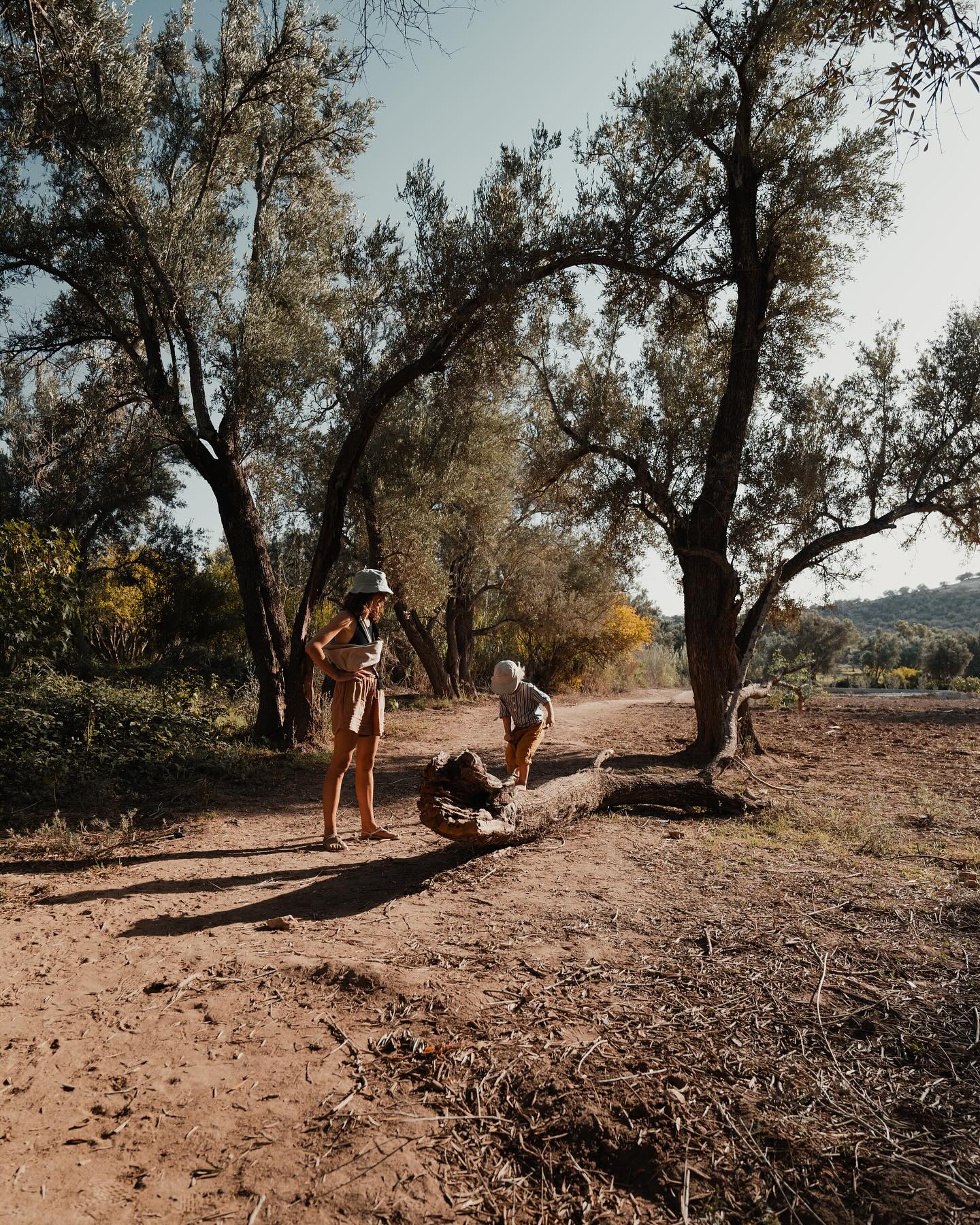 Some intense weeks and months are behind us, but now there’s a bit more capacity, so we can update this profile again. 🌚
During times of turbulence or discomfort, it’s such a great boost to dig through your photo album and remember what an amazing life you are blessed with and the beautiful memories you’ve created.
My heart skipped a beat when I looked through our Morocco photo album — I almost teared up. WHAT HAPPY TIMES!
When we first arrived in Morocco, we never imagined this place would become another home for us. But after spending three months in Essaouira, it truly transformed into a home. We had such a great time, and the people and culture left a lasting impression on us. 🔆
We can’t wait to go back. Thank you, Morocco, and see you soon!🤍
☝🏽 Also, if you’re ever in Essaouira, visit @akalessaouira . There are no words to describe how amazing this place is. You’ll thank us later for this heavenly recommendation!