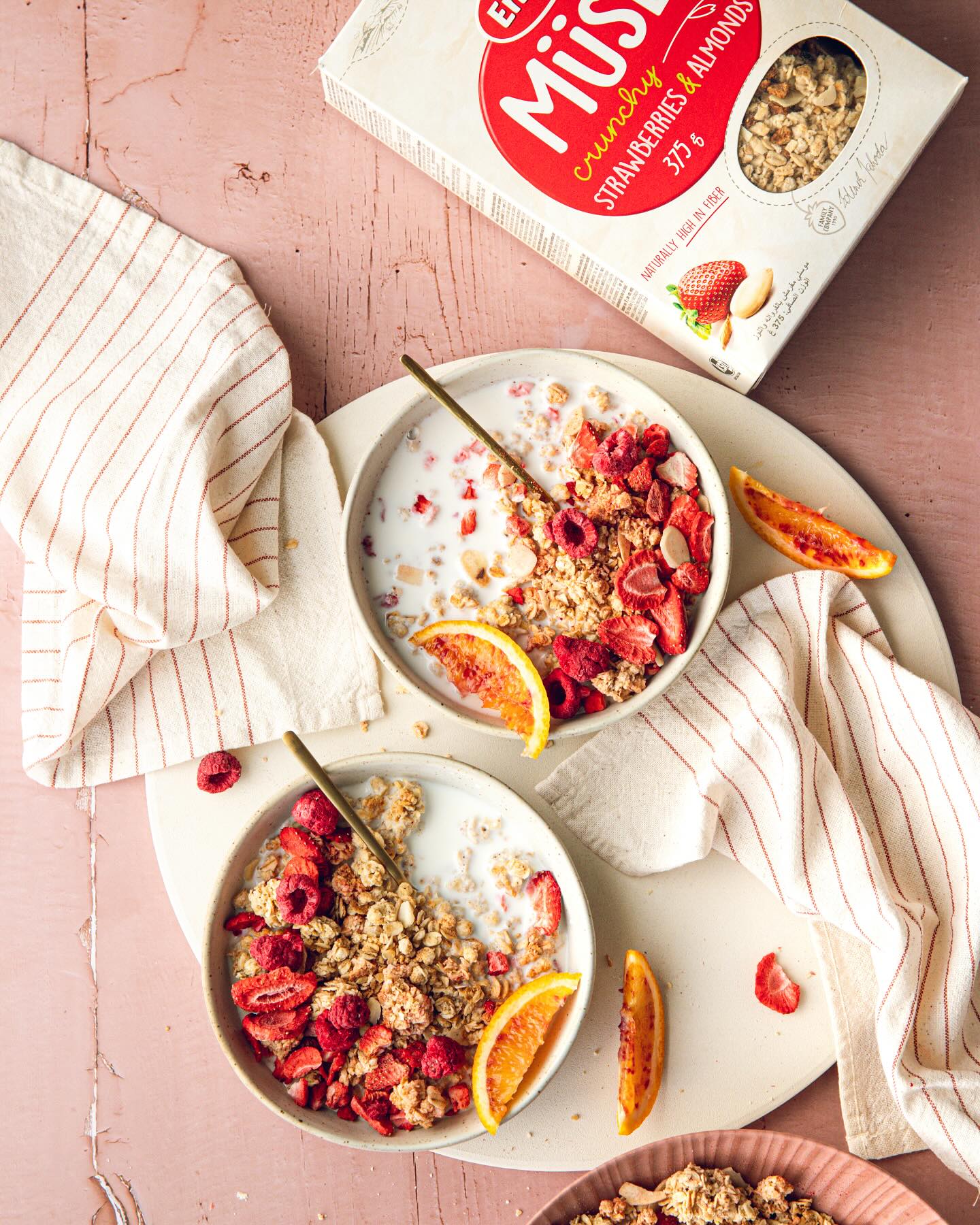 ❤️ Love starts with breakfast! ❤️ What’s better than kicking off Valentine’s Day with a breakfast shared together? Two bowls of your favorite crunchy muesli, strawberries, almonds, a bit of fruit, and plenty of love. 🥣🍓✨
#emco#emcoglobal#breakfast#valentine#love