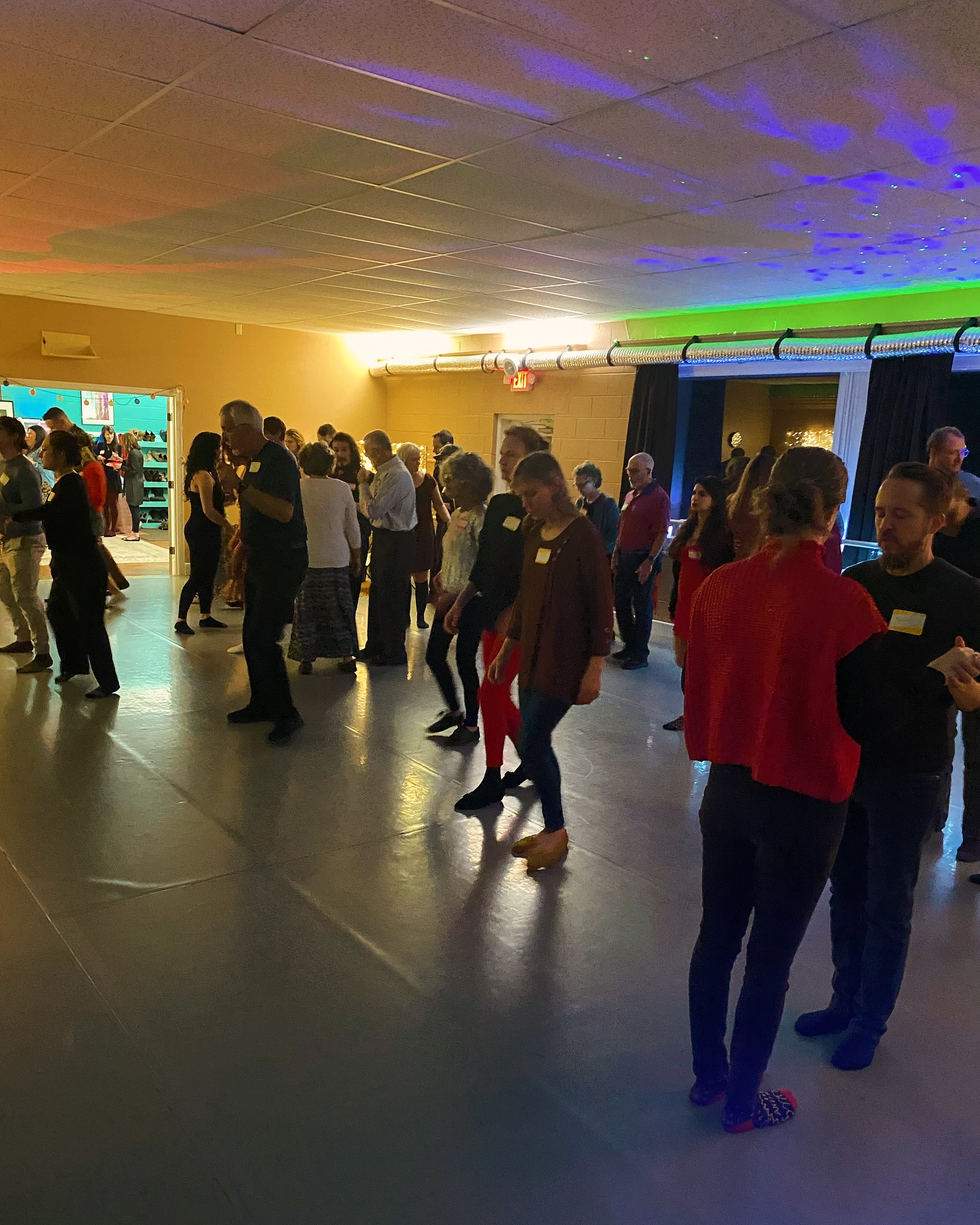 Our 2nd annual Latin Night was a big hit! Thank you to everyone who joined us for a night of dancing and celebration 💃✨❤️🥂 #halestone #halestonedancestudio #anyoneandeveryonecandance #acommunityinmotion #rockbridgecounty #lexingtonva #buenavistava #latindance #latindanceclass