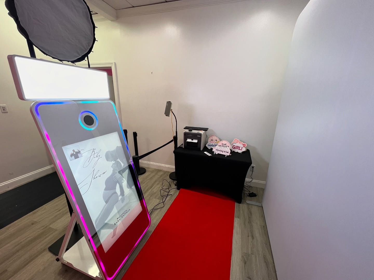 Had an amazing baby shower at @sbceventstudio in Throggsneck! Guests loved our Mirror Me Photo Booth!
If you’re looking for a great event space family owned @sbceventstudio is a great choice!
Book a Photo Booth for your next event! Every Occasion is a Photo Booth Occasion!
www.enventertainmentny.com
#mirrorbooth #photobooth #360booth #babyshower #genderreveal #eventplanner #nycphotobooth #enventertainmentny #enventertainmentllc