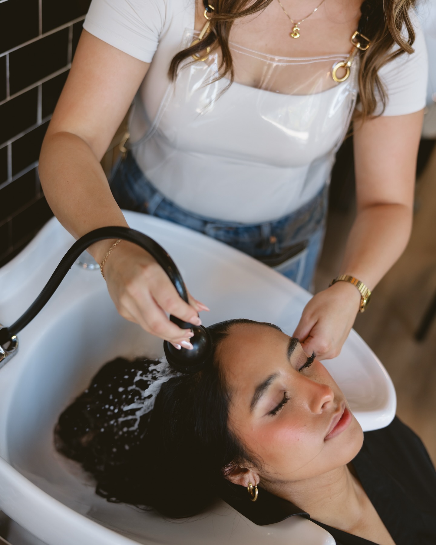 Okay but a warm shampoo is everything, especially in the winter. Am I right!? 🤤