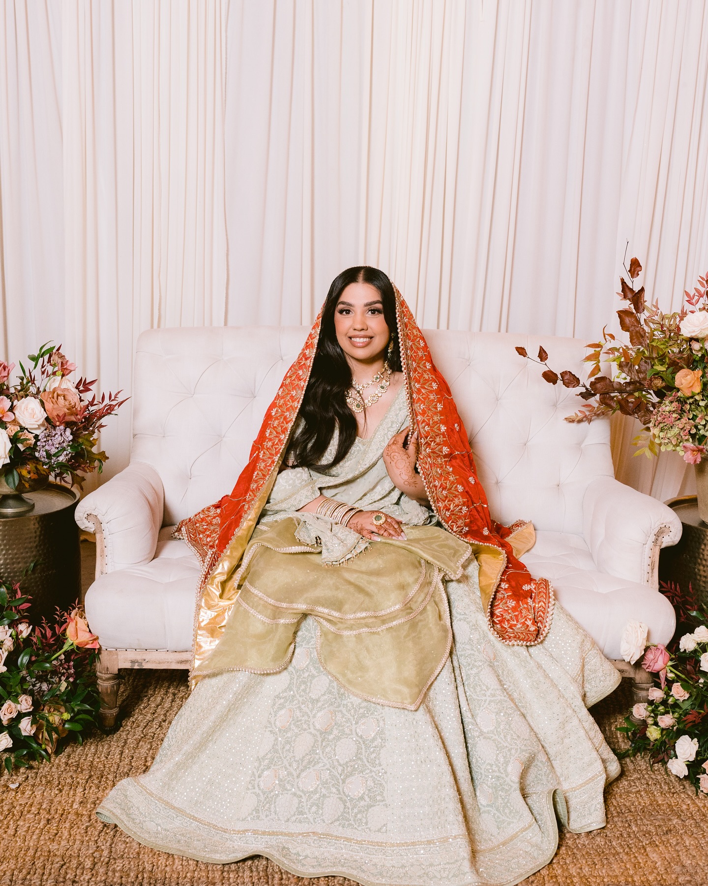 Forever obsessed with pretty brides & bringing pretty lights & rentals #stockroompicks PICKS: Dorsey loveseat • Searcher lounges • Nett bar • Boho cone chandeliers • brass lantern chandeliers