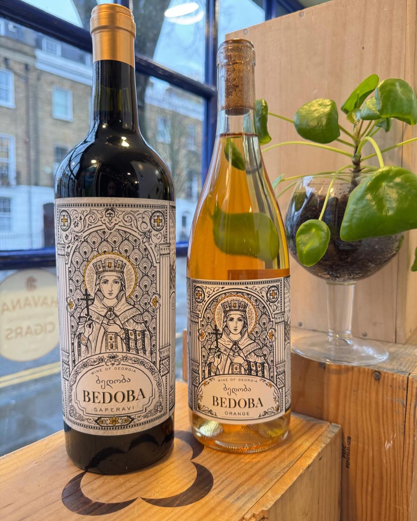 Say hello to Bedoba – a stunning pair from Georgia that you NEED to try! 🇬🇪
🔥 Saperavi – A bold, rich red packed with deep dark fruit flavors and silky tannins.
🧡 Orange Wine – A beautifully textured, aromatic delight with a hint of spice and dried apricots.
Both bottles showcase the ancient winemaking traditions of Georgia, with incredible craftsmanship and striking label design. A must-have for adventurous wine lovers!
📍 Available now at Islington Wine – swing by and grab a bottle (or two 😉).
#IslingtonWine #WineLovers #Bedoba #GeorgianWine #Saperavi #OrangeWine #NaturalWine #LondonWine
