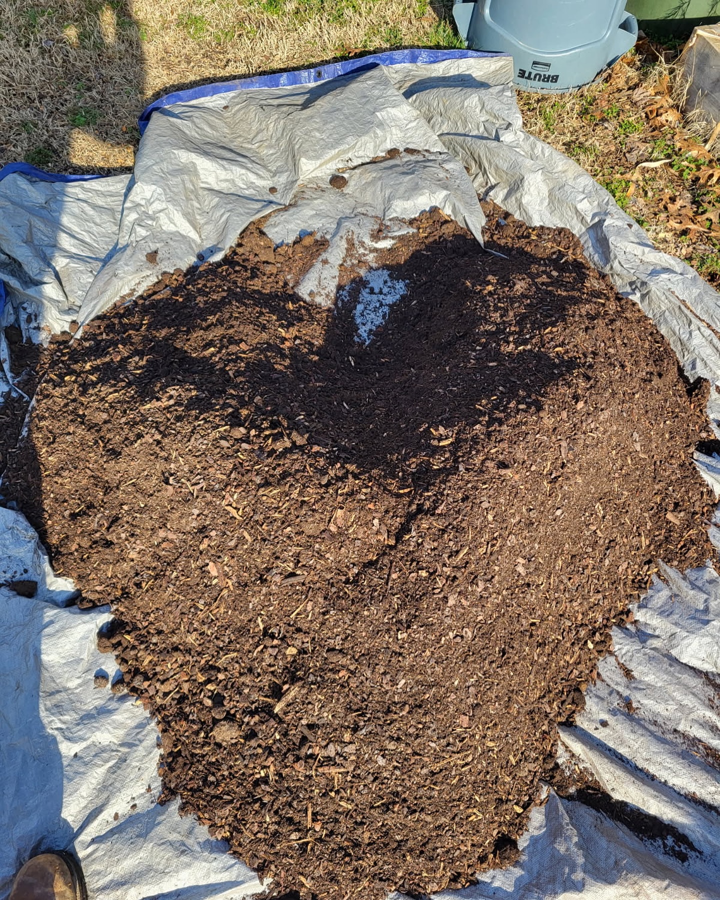 Happy Valentines Day! @tennessee_dew sent this heart-shaped pile of our Landscape soil conditioner to us today and we had to share. In this case, love is in the soil!