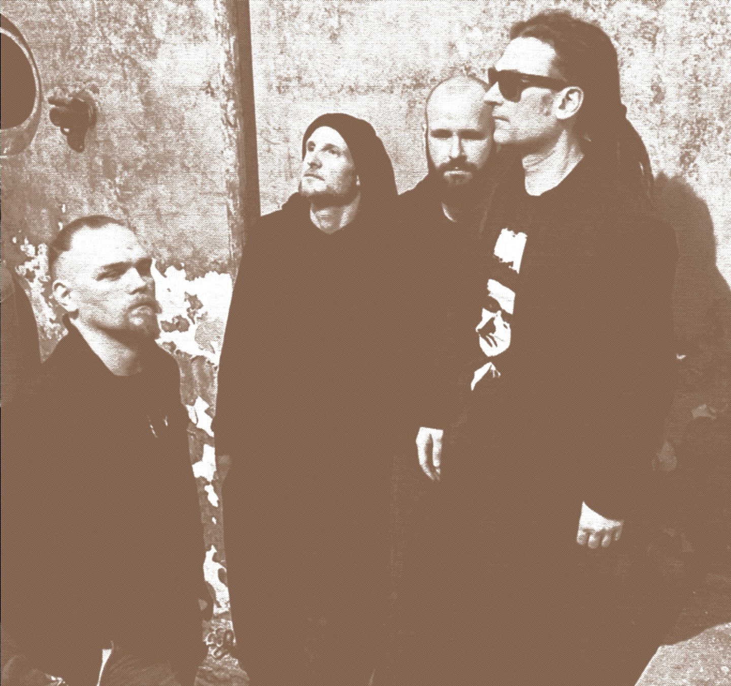 HACKMONOCUT
Post-Punk / Waltz Noir / Rock, AT
Ein dunkler Tanz durch die Schatten der Melancholie. Für Fans von The Cure, Depeche Mode, Nick Cave bietet Hackmonocut einen intensiven Mix aus Post Punk und der eigenen Genre-Definition Waltz Noir.
Mit schmerzhaft, schönen Melodien, getragen von einer druckvollen Rythmik und düsteren Klanglandschaften, erweckt die Band den Geist der 80er Jahre zu neuem Leben.
Hier treffen tiefgründige Texte auf brodelnde Gitarren, während verzerrte Bässe und pulsierende Drums den Takt für eine melancholische Reise setzen.
🤘
@altefeuerwehrhalle
#postpunk #waltznoir #rock #hackmonocut #kulturvereingast