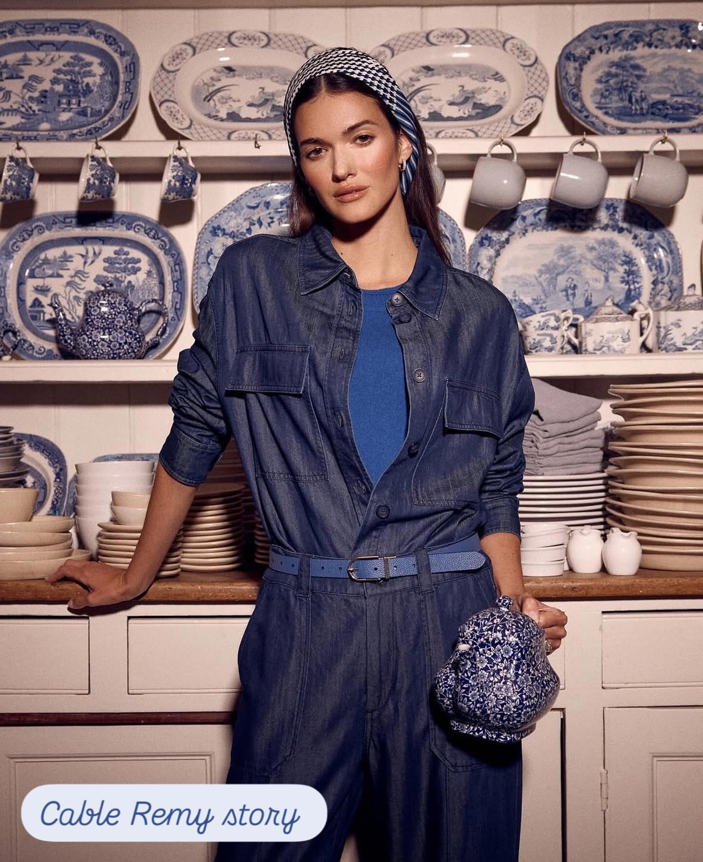 @cablemelbourne 💙💙💙 How gorgeous is this shoot featuring the Remy top and pant in super breathable cotton blend chambray. Head over to their insta to view more of this gorgeous Autumn delivery #cablemelbourne #australianfashion #denimalldaylong #nzfashionagency #fashionsalesagent