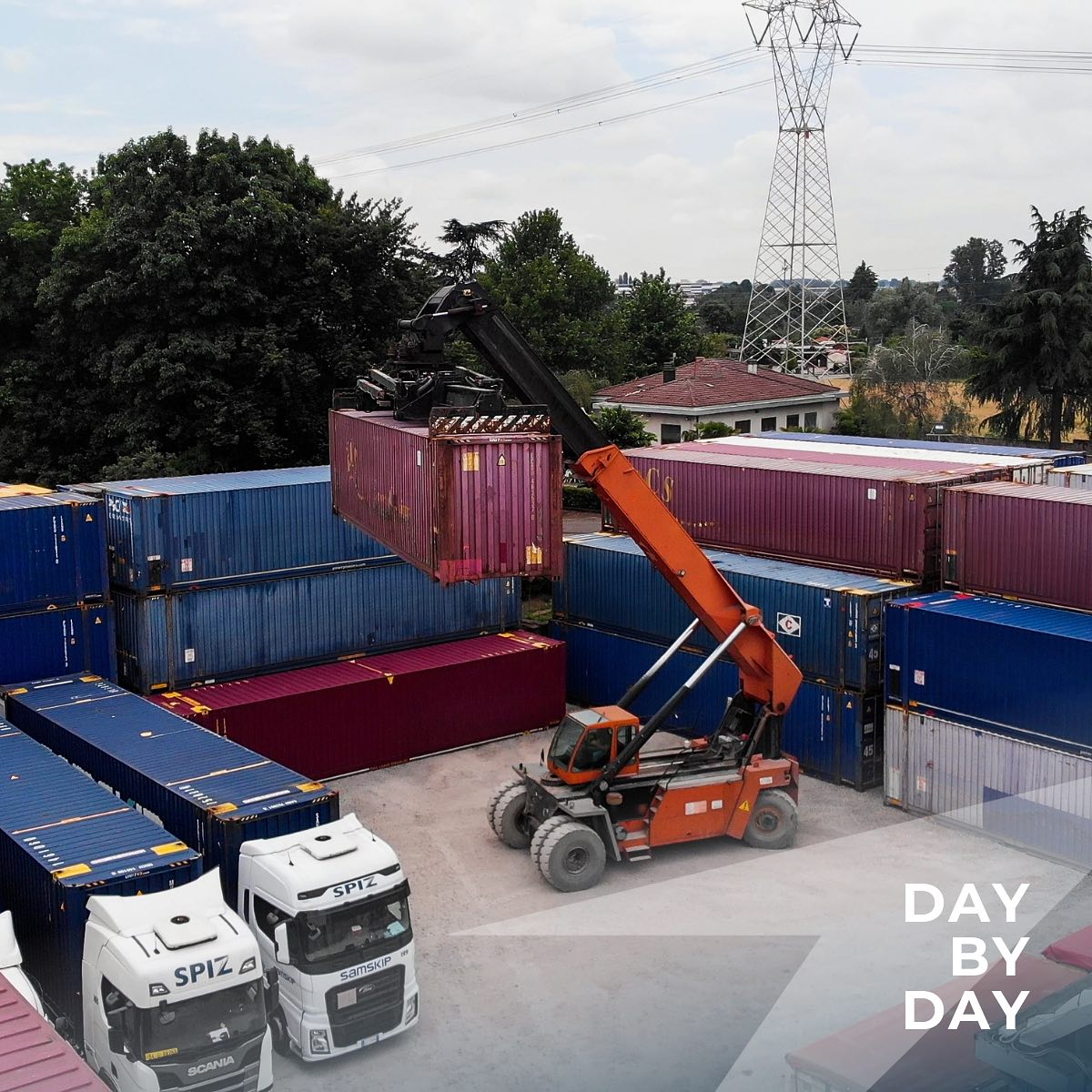 Il deposito di 10.000 mq di SPIZ TRASPORTI è un vero e proprio hub logistico all’avanguardia, dotato di un’ampia officina interna. Qui offriamo soluzioni efficienti per groupage, stoccaggio, manutenzione e l’utilizzo di piani ribaltabili, garantendo un flusso di lavoro rapido e sicuro.
💯Grazie a questa infrastruttura, siamo in grado di fornire numerosi servizi di logistica, tra cui trasbordi e ricondizionamento merce, assicurando massima cura e precisione in ogni operazione.
•••••••••••••••••••••••••••••
The 10,000 sqm warehouse of SPIZ TRASPORTI is a cutting-edge logistics hub equipped with a large internal workshop. Here, we offer efficient solutions for groupage, storage, maintenance, and the use of tilting platforms, ensuring a fast and secure workflow.
💯Thanks to this infrastructure, we are able to provide a wide range of logistics services, including transshipments and goods reconditioning, guaranteeing maximum care and precision in every operation.
#SpizTrasporti #Affidabilità #Professionalità #sostenibilità