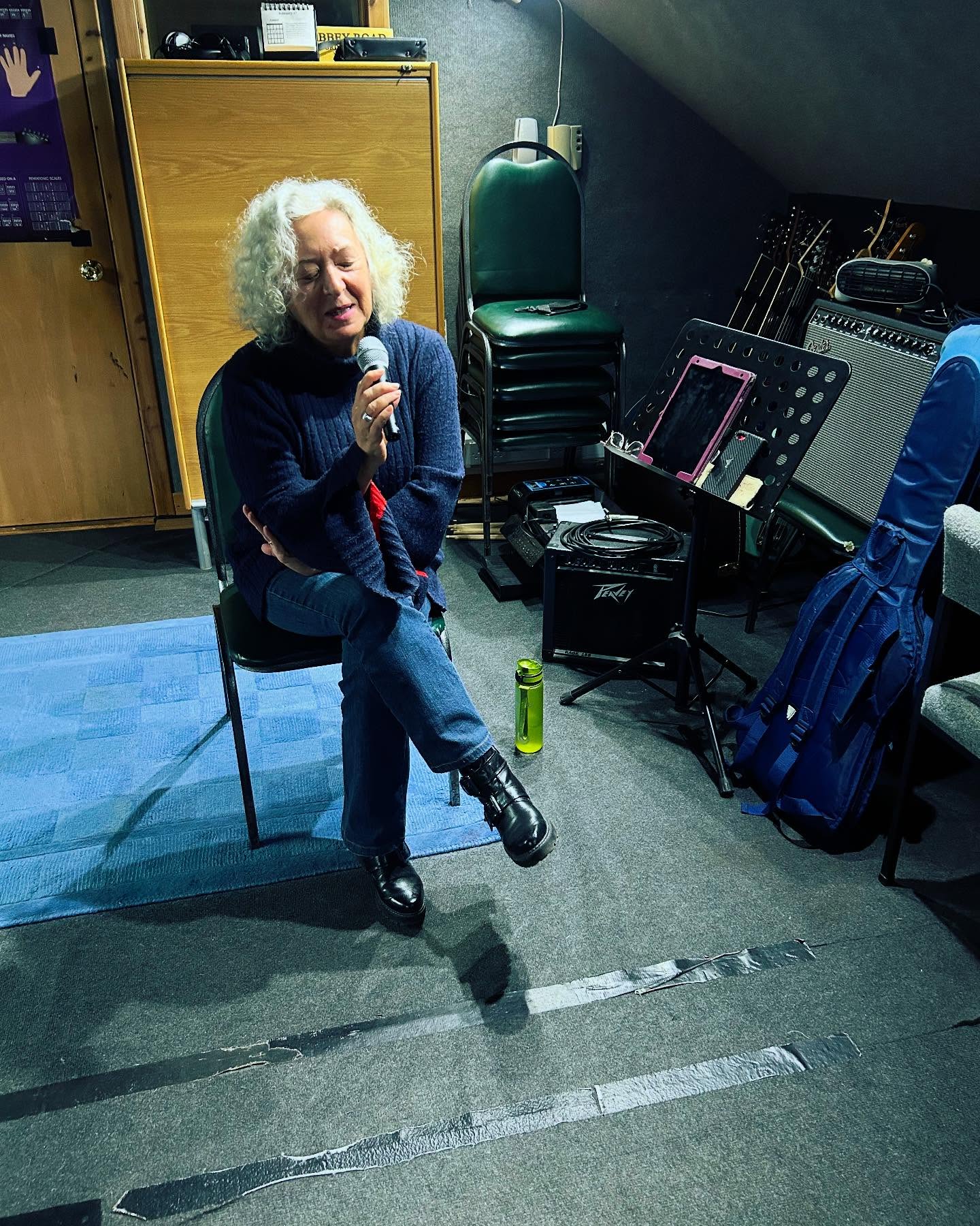 The wonderful @evelynlauriemusic and @paulinetheharpy were in the studio today recording some harp and flute tracks for a special project of Evelyn’s. Excited to hear the finished product 😍🙌🏼
#millermusic #studio #recording #harp #flute #musicians #musicstudio #session #recordingsession #producer #engineer #paisley #renfrewshire