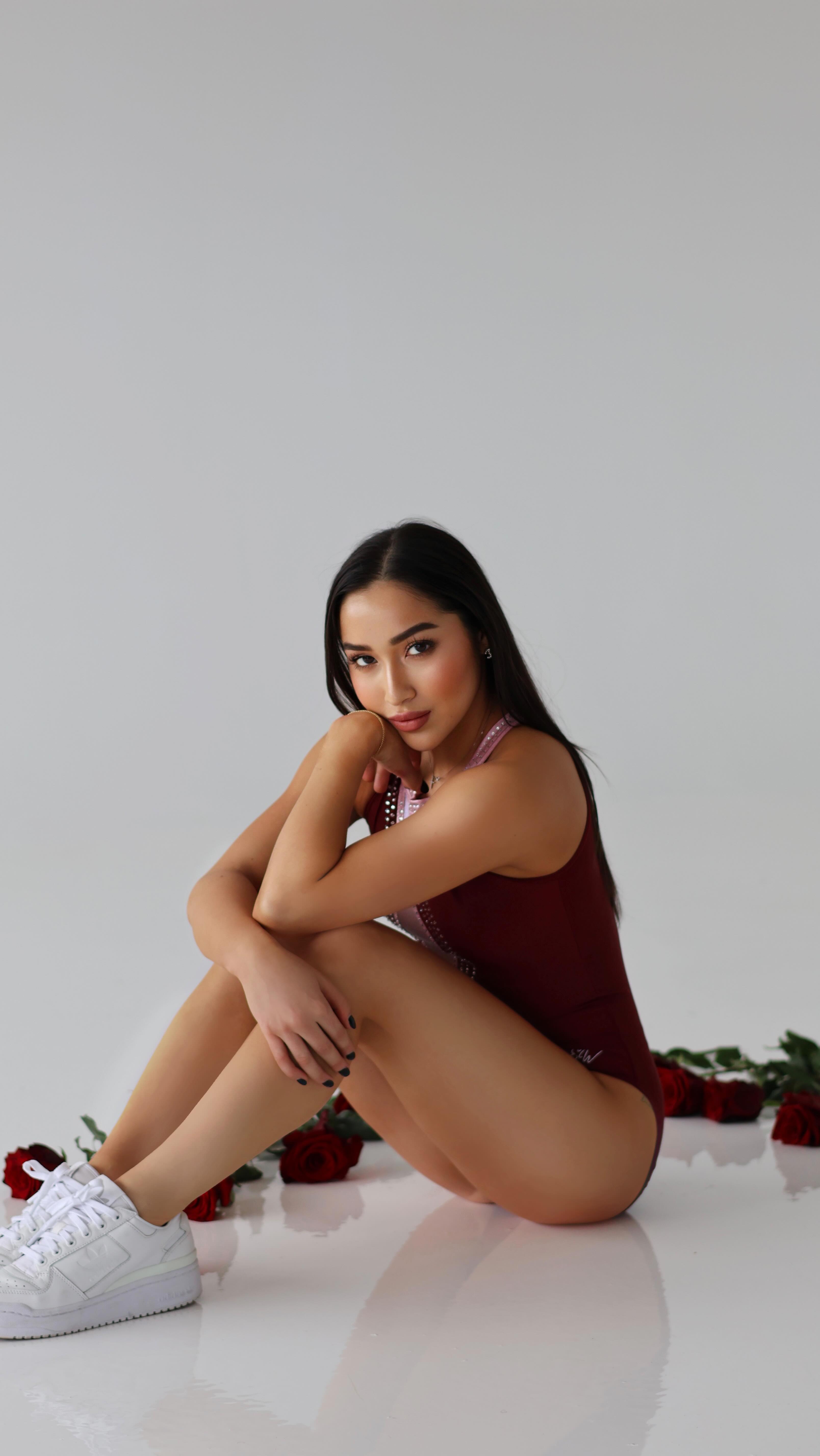 Because Burgundy isn’t just a colour, it’s an attitude. 🍒🤸♀️