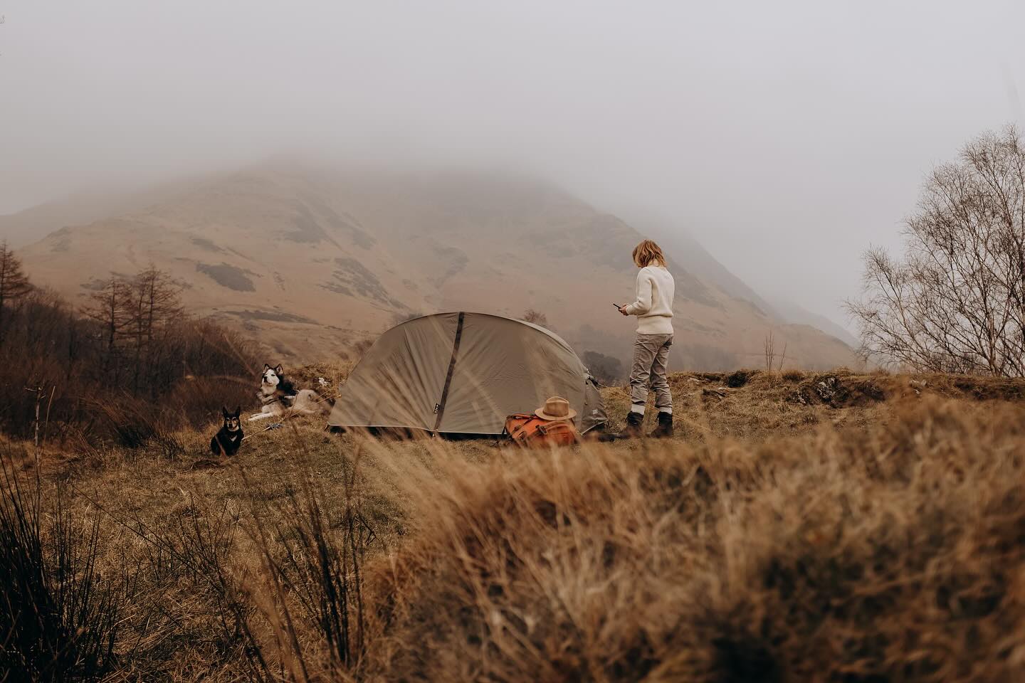 Wanna start wildcamping?
The incredible topography at Sykes Farm campsite in the Lake District makes it the perfect place to learn. I’ll be running 3 weekend courses this year - teaching what to carry, and how to stay lightweight and ergonomic with a 50lt pack, how to pick a spot to pitch, pitching techniques in bad weather, cooking and hygiene, and how to leave no trace. The weekend will include a Hygge&Wyld walk, a campfire in the evening, the option to join the fantastic Andy from @crummock_mhs for a wild swim in the Lake .. and a copy of my book ‘Finding Hygge in the Wyld’
Learn from my 30yrs of wild camping experience..
Spaces are limited! Book yours now!
Mar 29/30
Apr 12/13
May 10/11
More info on my website.
.
.
#wildcamp #wildcampinguk #ukwildcamping #lakedistrict #lakedistrictnationalpark #lakedistrictwildcamping #tgomagazine #trailmagazine #wildcampuk #wildcampingscotland #wildcampingwales