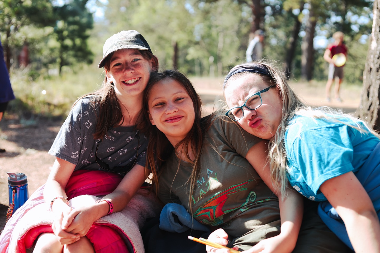 Don’t miss out! 🙌🏼 Spots at Elementary and Junior Camp will begin to fill up as we get closer to summer. Register today to ensure your camper has a spot at one of these incredible weeks!