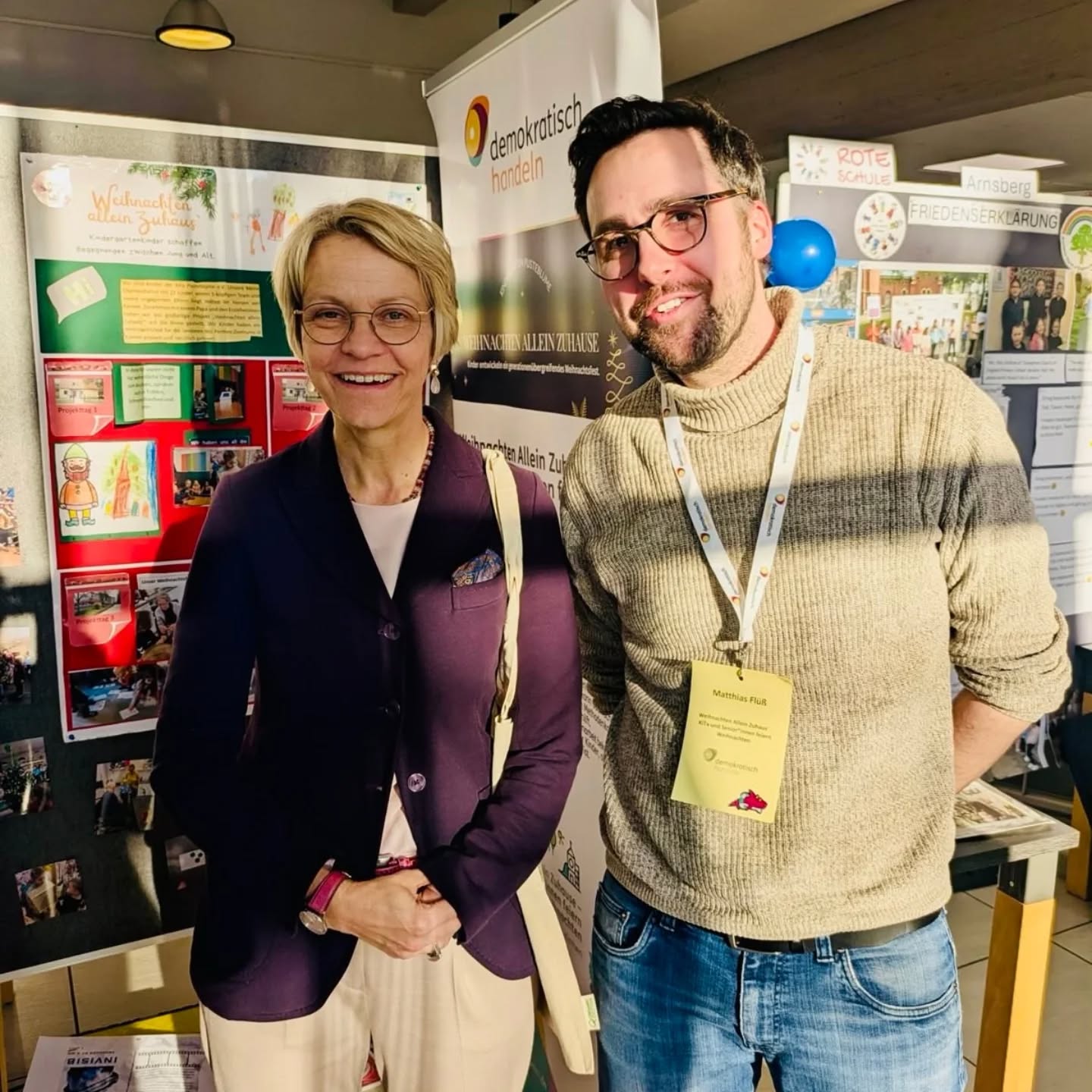 Bildungsministerin Feller ein Herzensprojekt vorgestellt und dabei bei #demokratischhandeln viele beeindruckende Demokratieprojekte erlebt.
#DemokratieBildung