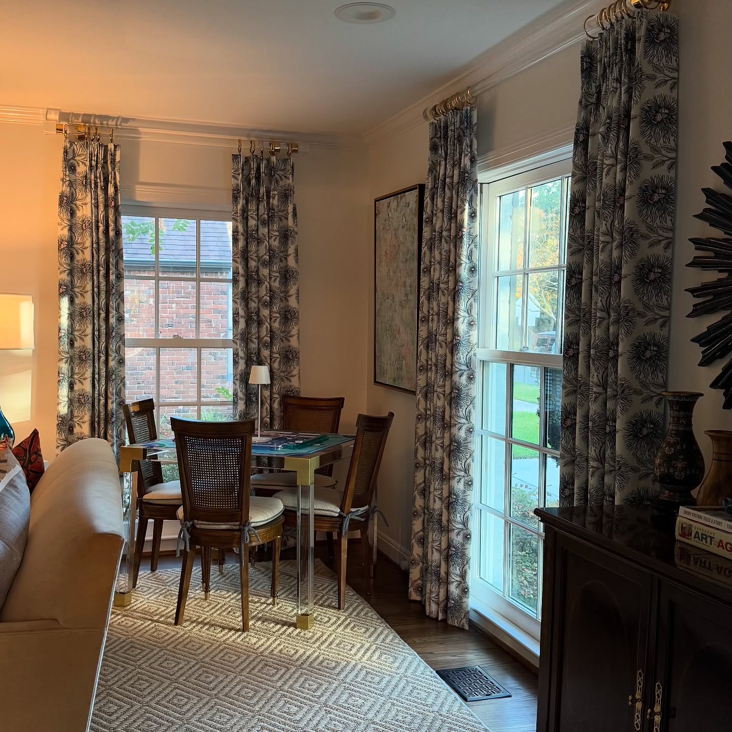 Custom-made curtains, designed for effortless elegance and visual comfort ✨
Book a consultation today by sending us a message or calling (346) 287-8526
.
.
.
.
#kainosdraperies #draperyinspiration #DesignerDrapery #draperydesign #houstondrapery #customdrapery