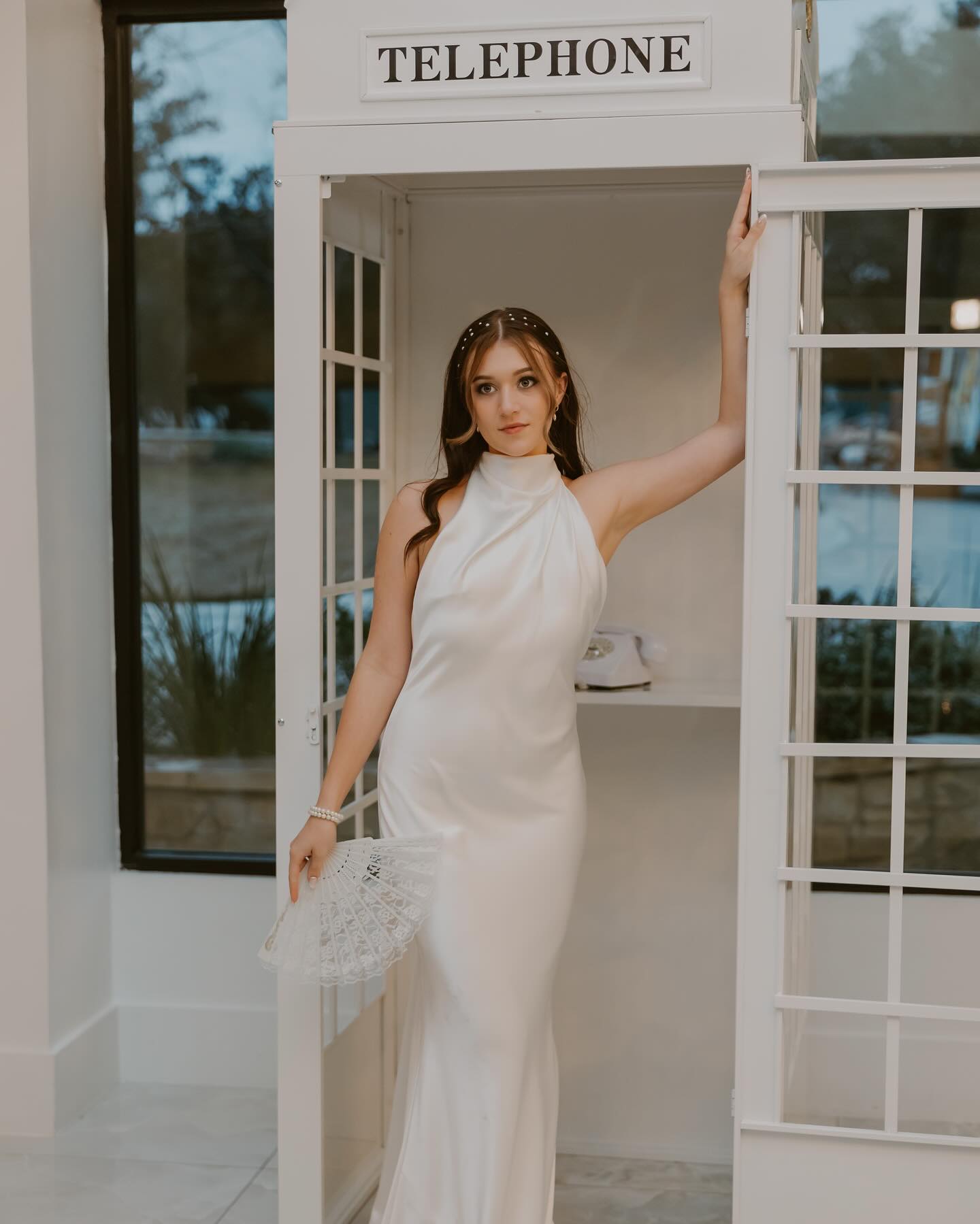 When it comes to portrait backgrounds, The Phonebooth is that girl✨
📸 portraits by @c_bettis_photography
Host: @southernoaksandco
Wedding Planner: @lightandlovely.co
Venue: @Thevidereestate
Wedding Dresses: @wildflowerbridalstudiotx
Tux Rental: @stitchandtie
HMU: @bettybeauteco
Winter Cake/cupcakes: @Sugarshakerbakery
Greenery Cake: @kelleycakesco
Flower Wall @littlelemonshots
Floral: @Birdie.creative
Signage: @Gracekatedesignco
Photo Booth: @homesteadphotoboothco
Stationary: @anaandink
Decor Rental: @rentwithsimplybliss
Llamas: @leslielanellamas
Content Creation: @stoneavenuesocial
Bounce House: @sunshinerentalsdfwaustin
Phone Booth: @thephoneboothatx
Wedding Tattoos: @tattooedweddings
Wedding Painter: @snapchicweddingpainting
Videographer : @lorinotorious
#weddinginspiration #weddingplanner #austinwedding #weddings