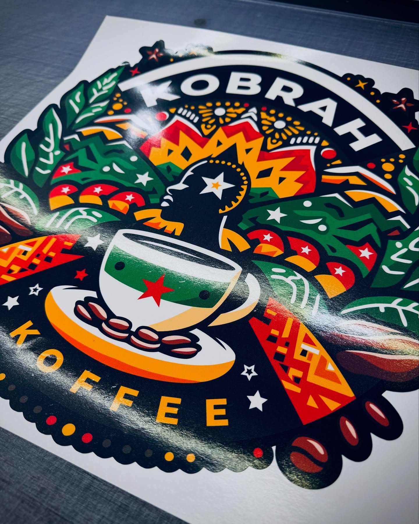 Some vibrant logoās printed for Kobrah Coffee.
#vinylprints #vinylgraphics #logo #branding #customprint #printshop #coffeeshop