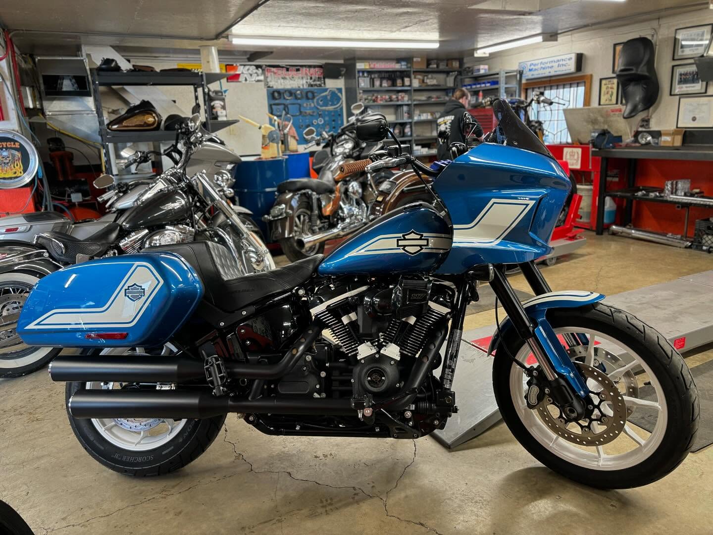 Added a bit more Powder Coat to this Fast Johnnie Low Rider ST. Added some gloss black and white to the motor.
Let us know what you think 👍
Swipe for before and after.
Also, a fresh @michelinmotorcycle rear tire, oil change and she’s ready for @_daytonabikeweek
Good Times Cycle
GT Cycle Inc.
Shallow Lake, ON 🇨🇦
519-935-2424
#gtcycle #goodtimescycle #goodtimesmotorcycleco #shallowlake #harleydavidson #lowriderst #m8softail #fastjohnnie #fastjohnnielowriderst #powdercoating #michelin #daytonabikeweek #daytonabikeweek2025 #bikeweek2025