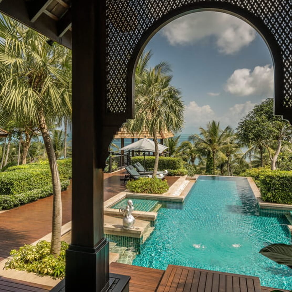 WHITE LOTUS SEASON 3 HOTEL…
The new series of The White Lotus has aired this week and of course it has us all adding another dreamy bucket list hotel to our never ending list immediately!
The show has previously filmed at the Four Seasons Resort Maui and the Four Seasons San Domenico Palace in Sicily with the new series heading to Thailand’s Four Seasons Koh Samui.
The hotel has an incredibly private feel, being made up of 60 individual villas, each with their own pool and private outdoor decking area, and these include beach front villas and residences with up to 5 bedrooms.
Here, you can spend your days exploring pristine sandy beaches bordered by tropical greenery and calm blue seas, lounging by the main infinity pool overlooking the idyllic Gulf of Siam, all with every imaginable comfort.
For families the Four Seasons brand welcomes all, with kids under 5 eating for free and with their ‘Kids for all Seasons’ programme offering a range of exciting activities for your kids.
Who’s watching and who wants to get on a plane to Thailand immediately?!
#thewhitelotusxfourseasons #thewhitelotus #whitelotusseason3 #fourseasonskohsamui #thailandtravel #luxurytravel #familytravel