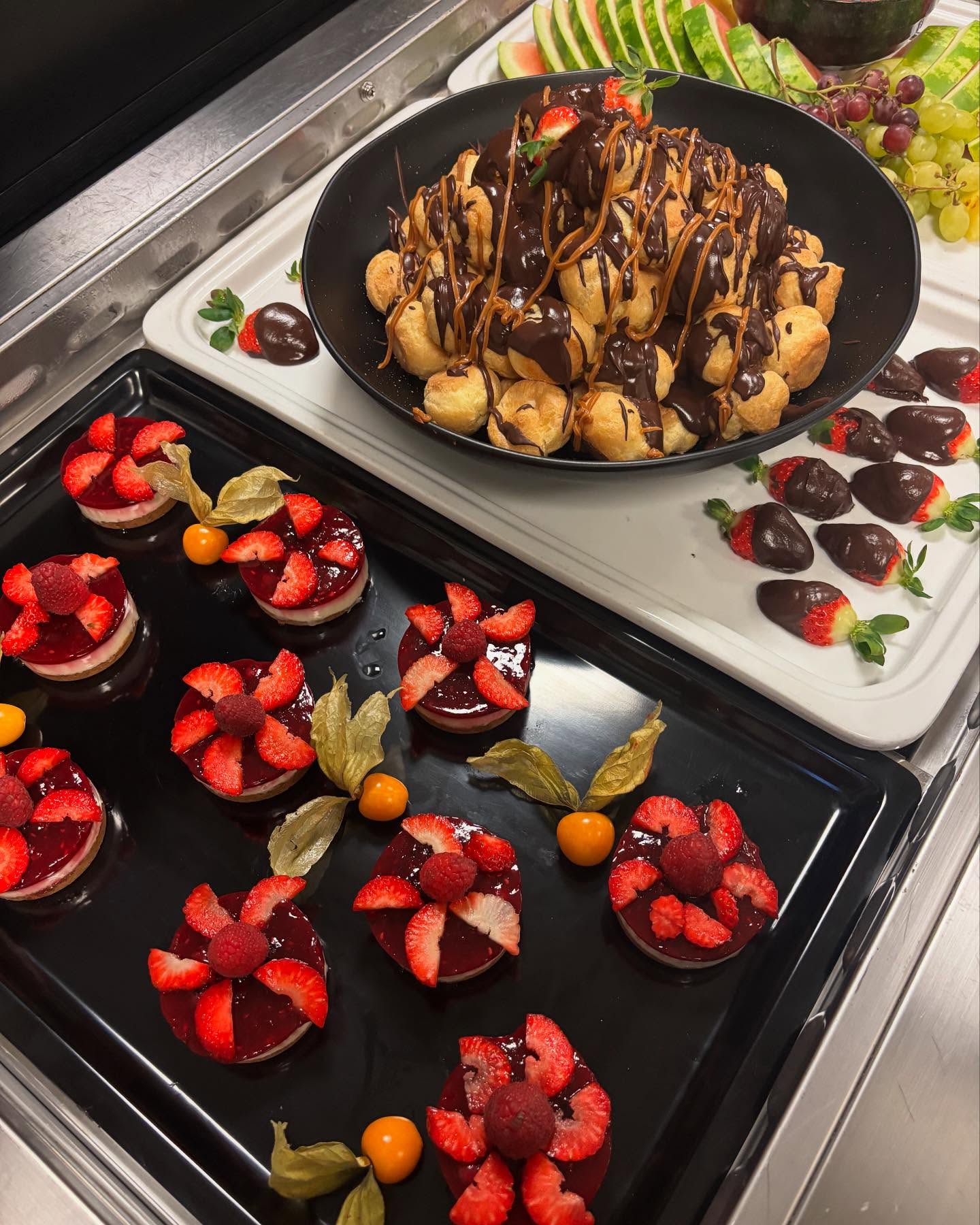 Great to be back on the road, and who better to start with than Mr Worldwide himself!
IT’S ALL GRAVY BABY