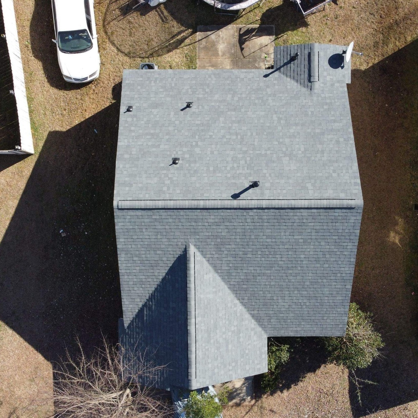 Estate Grey By Owens Corning. This is the Oakridge Collection