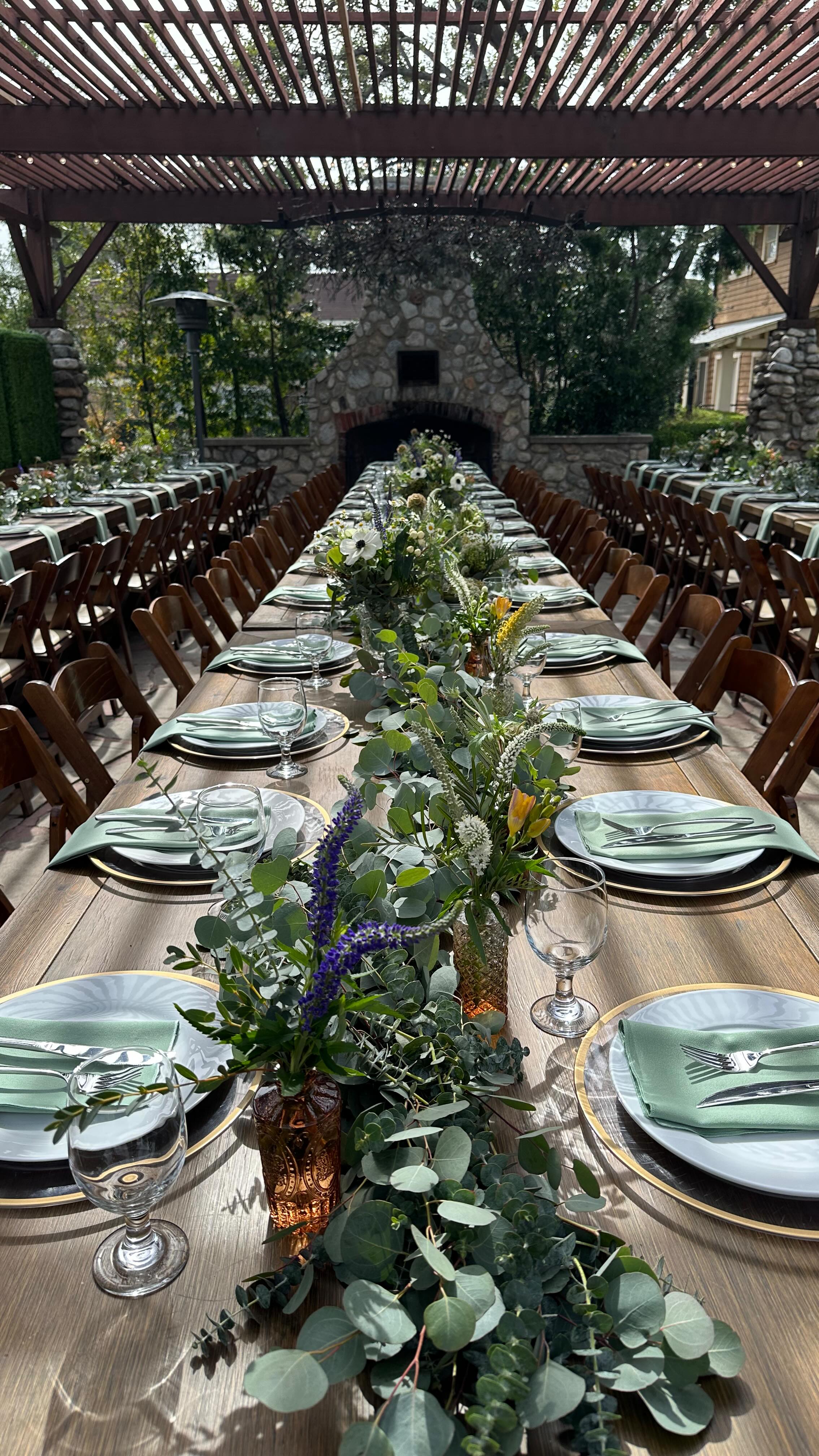 Wild Things Baby Shower 🤎🌻🌿✨
#venue #lavillabella #babyshower #eventplanning #wildflowers #florals #outdoorvenue #love
