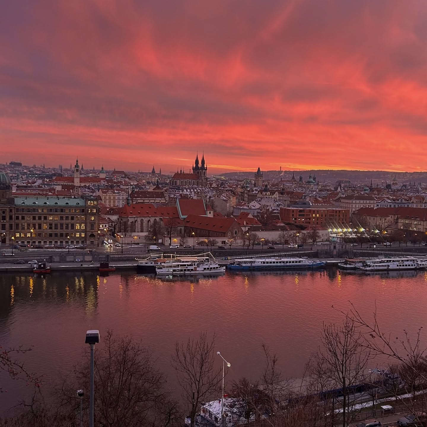 Stunning Prague💛
Got to spend a cold, magical January week exploring castles; listening to Dvorak, Smetena, and Janacek; wandering across bridges and introducing some lovely students to a totally new culture. Sometimes being a PhD student is fun:)
#prague #phdlife #czech #musicianlife #musiciansofinstagram #czechrepublic #travelingram #studentlife #classicalmusic