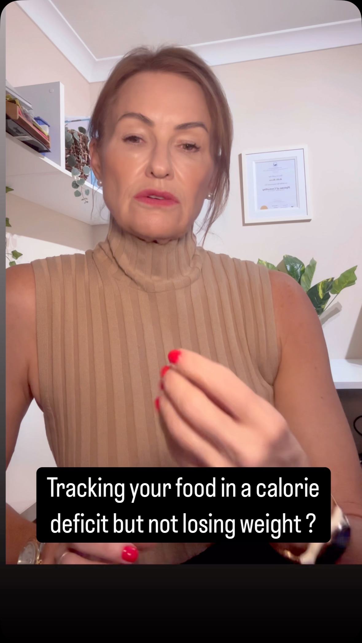 There is more than one way to create a calorie deficit.
A meal plan will be stricter but can generate results quickly to create further motivation.
Long term, tracking your food is preferred as it gives you flexibility. Tracking is definitely a skill however and there is alot to consider.
#counsellor #sydneycounsellor #cognitivebehaviouraltherapy
#lifecoach
#menopausecoach #menopauseweightloss #menopauseweightgain #fitover50 #fitover40 #hillsdistrictcoach #perimenopause
#menopause
#hillsdistrictcounsellor #hillsdistrictsydney #hillsdistrictgym
#estrogen #hrt #mht #weightloss
#cbt #cbtforweightloss #hillsdistrictnutritionist
#