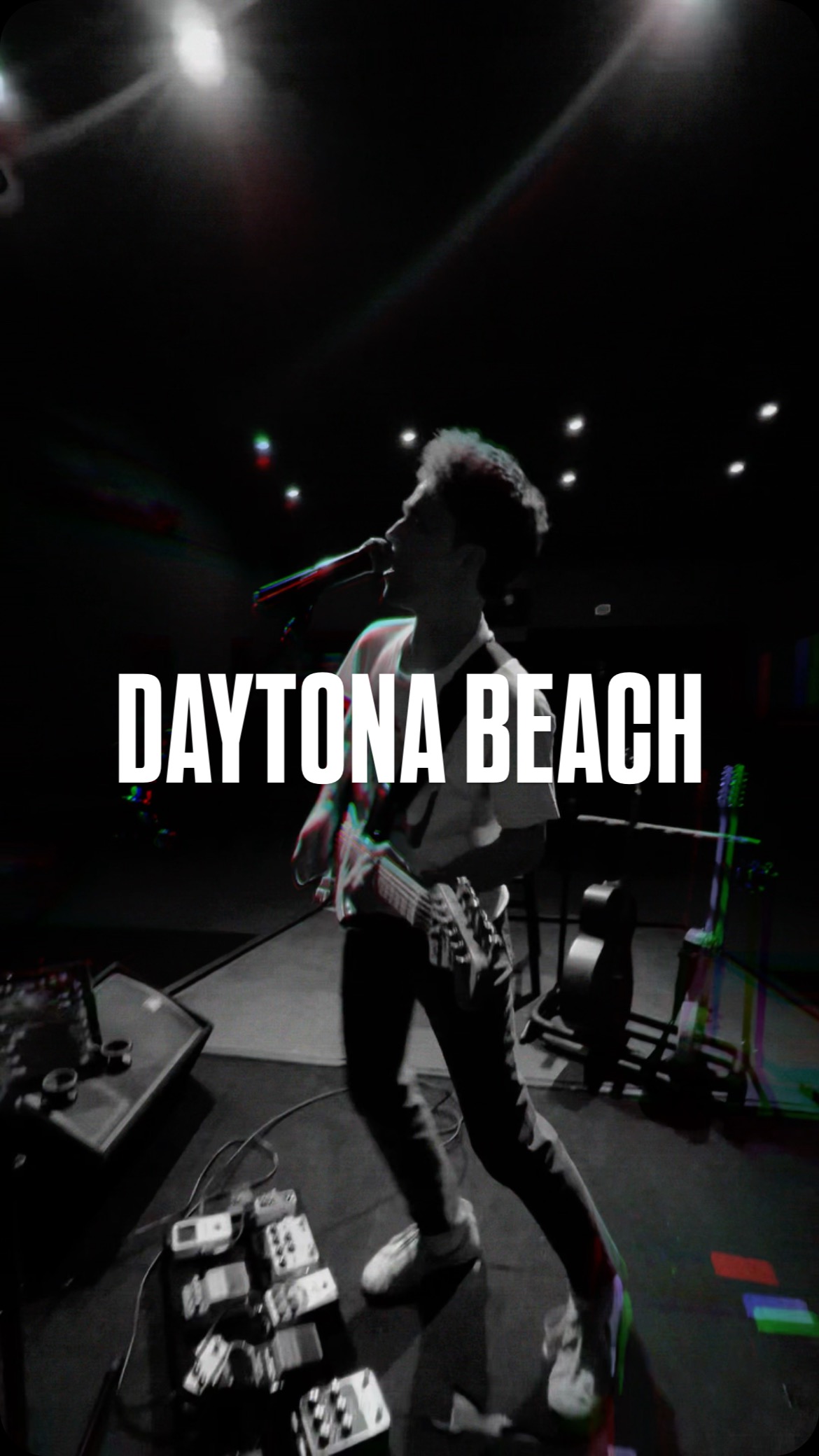Daytona Beach! I’m playing the Future City Music Festival tomorrow at 6p! Come through! 🚀
hint: there will be lots of chorus pedal 🎛️