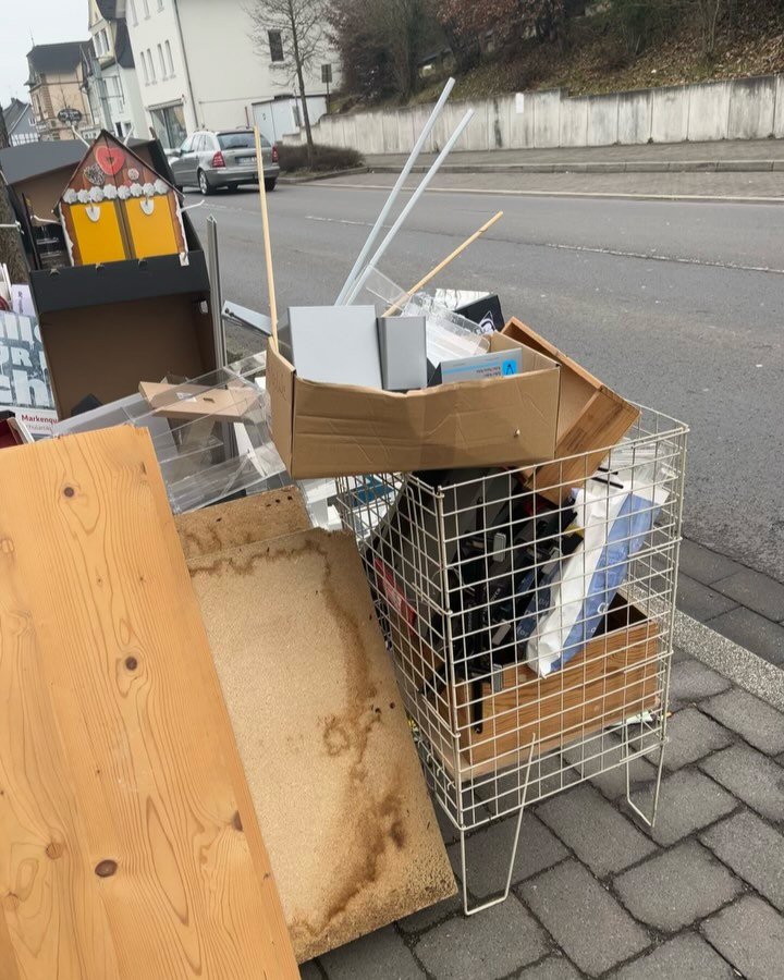 Mein Lieblingsfundstück der Woche 🩵
#neokollekt #preloved #interior #zerowaste #secondhandstyle