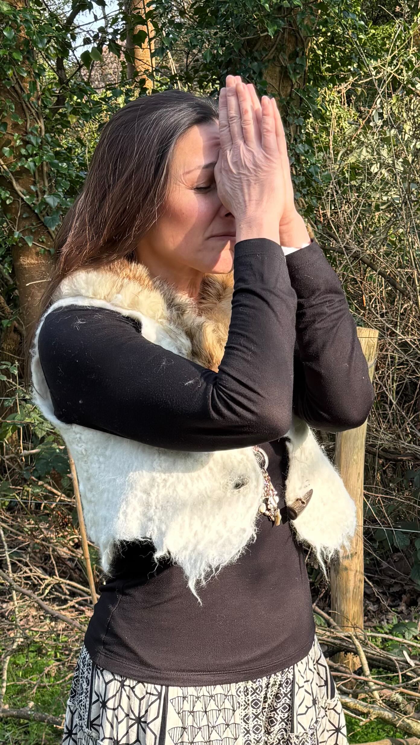 This journey is a return, to ourselves, to nature, to the wisdom that lives within. A sacred weaving of earth, fire, water, and air, calling us back home. 🌿🔥💨🌊
Join us in the Elemental Wisdom Journey. ✨💛 Link in bio.
.
.
.
#womenscircle #womensupportingwomen #womenscircles #sisterhood #divinefeminine #sacredspace #women #womenempowerment
#sacredfire #tatewari #transformation #thevidasana #vidasana #wisdom #wisdomkeeper #grandfatherfire #newparadigm #wayshower #song #singing #songcircle#medicinesongs #femininerising #ElementalWisdom #SacredConnection #RewildYourSoul #HonoringTheElements #FeminineWisdom #NatureAsTeacher #awakenyourvoice