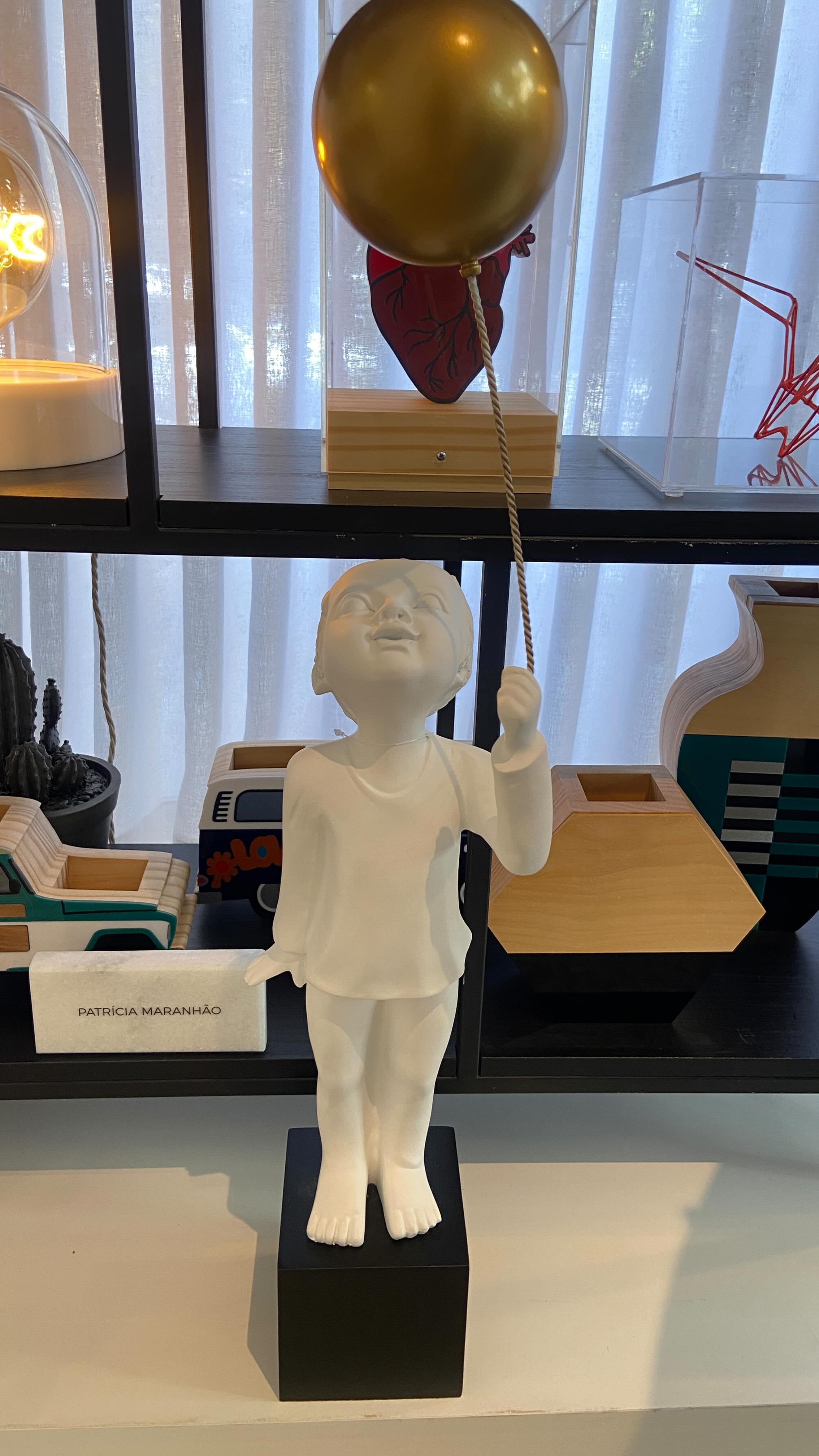 Inauguração da Tom Objeto, uma expansão da loja Tom Sobre Tom com uma curadoria incrível de objetos de design.