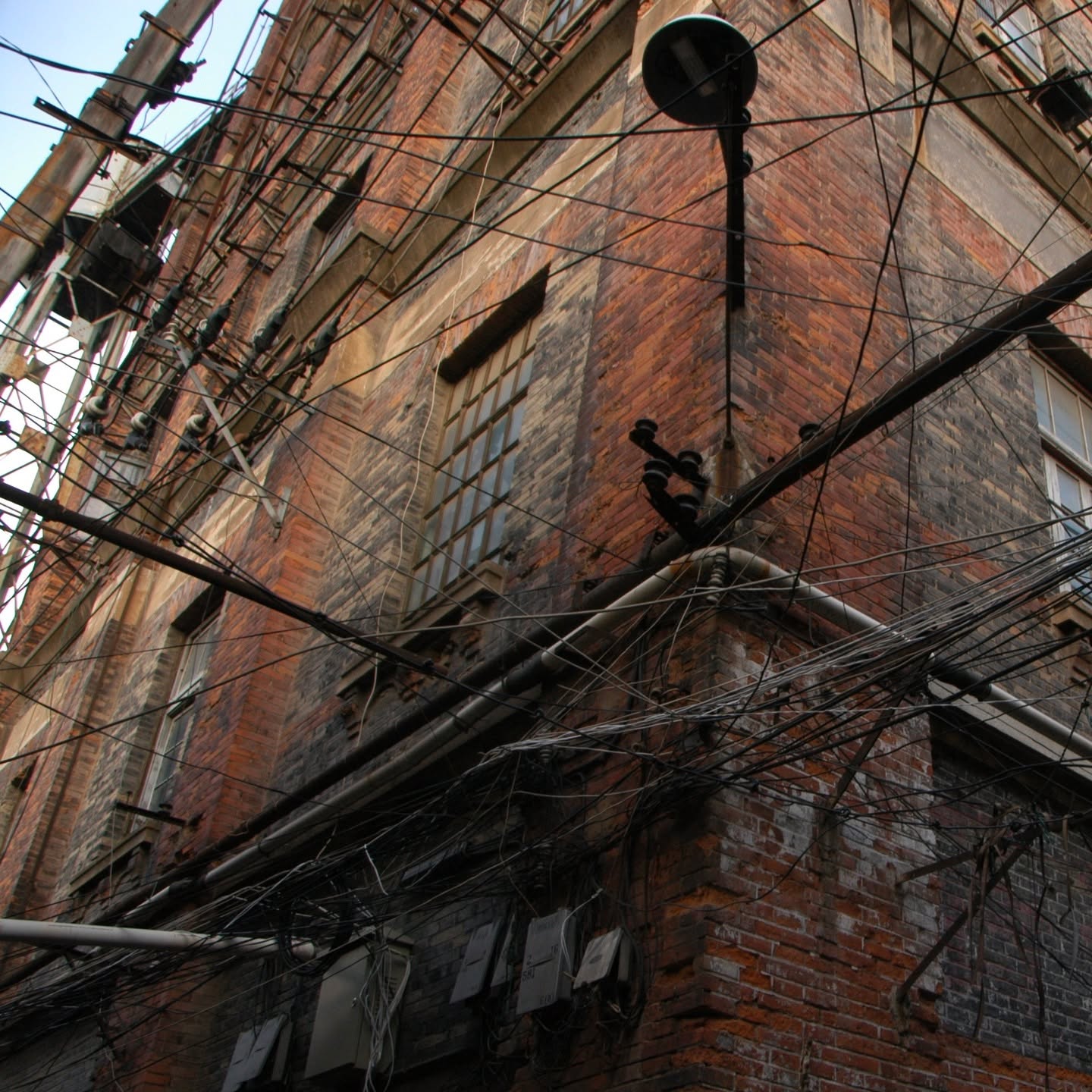 Thinking of Shanghai, where I can be back for a short visit in May. Looking forward to meet my lovely friends.