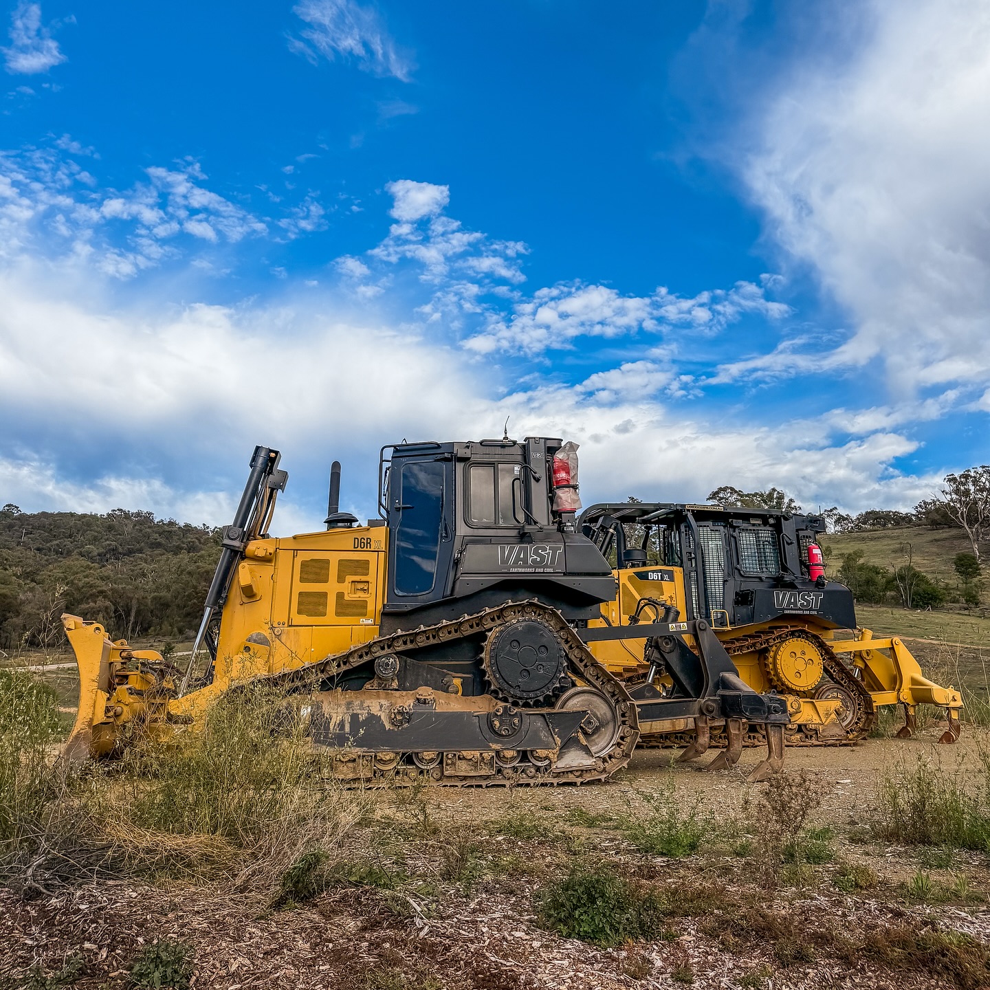 The brothers finally meet… Now that’s a sight for sore eyes! 🤩