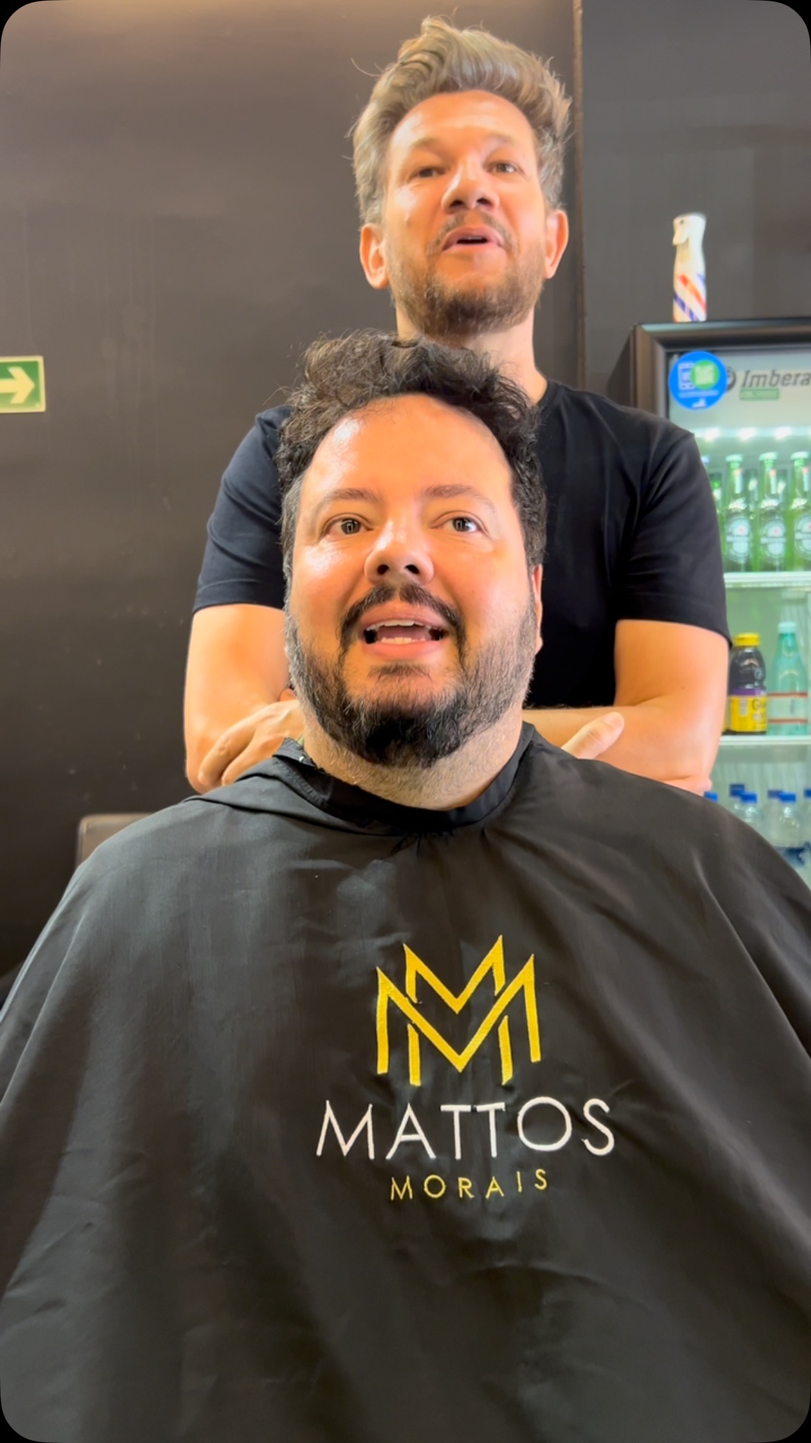 Seguimos com nosso visagismo! Entendendo às necessidades dos nossos clientes, e visualizando o melhor para surpreender! 🙌🏻 agende sua consultoria visagista e descubra um novo visual para vc! 👊✂️