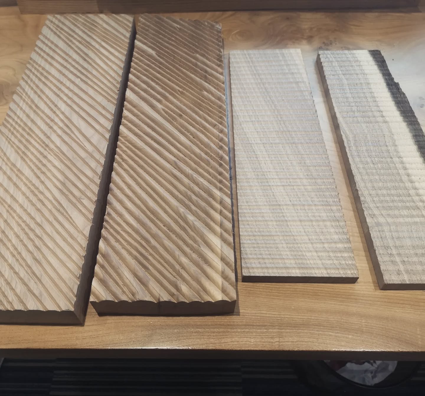 Experimenting with some textured effects for an upcoming project
#walnut #textures #samples #effect