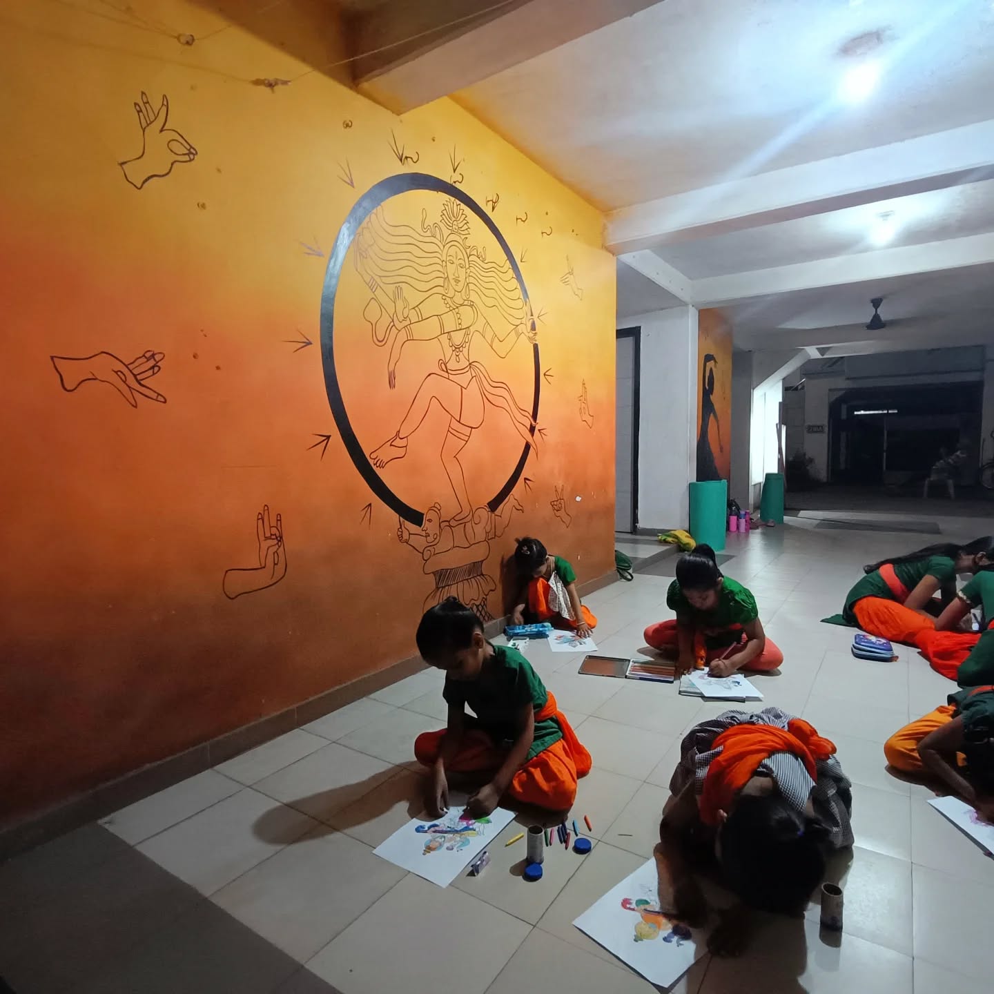 Teaching with creativity is not just about conveying information, but about crafting an experience that delights, motivates, and makes learning a joyful adventure.
Bharatanatyam class#SangiTharanga Surat