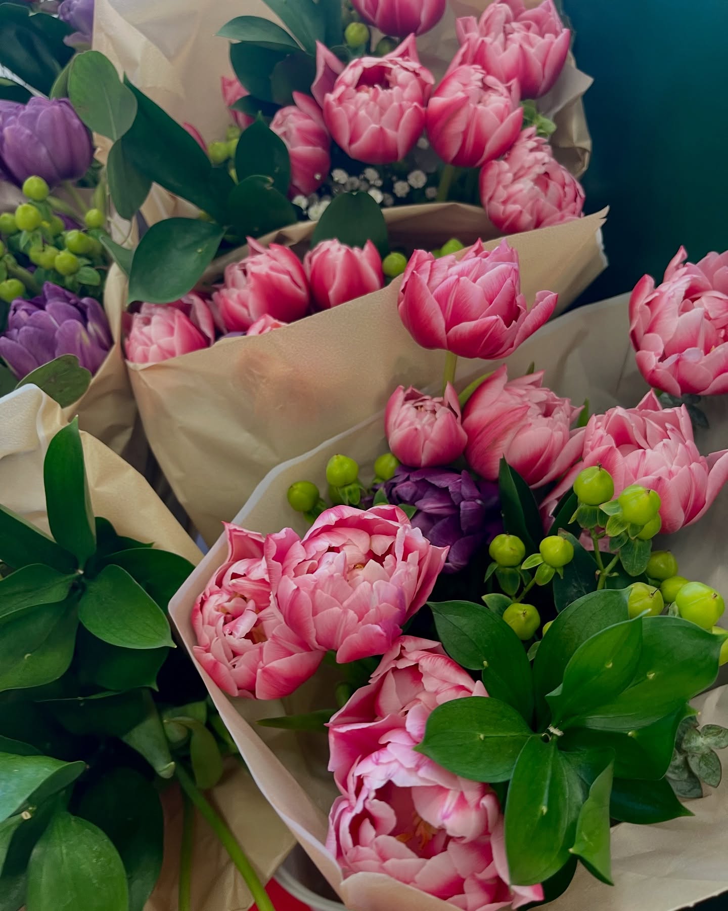 Happy Friday! We encourage you to make someoneโs day with a beautiful โjust becauseโ bouquet ๐ฅฐ Head over to Nickโs of Calvert to grab one of these batches of our local tulips, grown right here on our very own Zekiah Ridge Farm & Flowers. $20/each.
๐ท๐ 930 Costley Way, Prince Frederick, MD, 20678
๐ Learn about our Bouquet Club Subscription:
https://www.blissinthebarn.com/bouquet-club
๐ More on our rustic weddings and event venue:
https://www.blissinthebarn.com (link in bio)
#supportlocal #smallbusiness #flowerfarm #barnvenue
