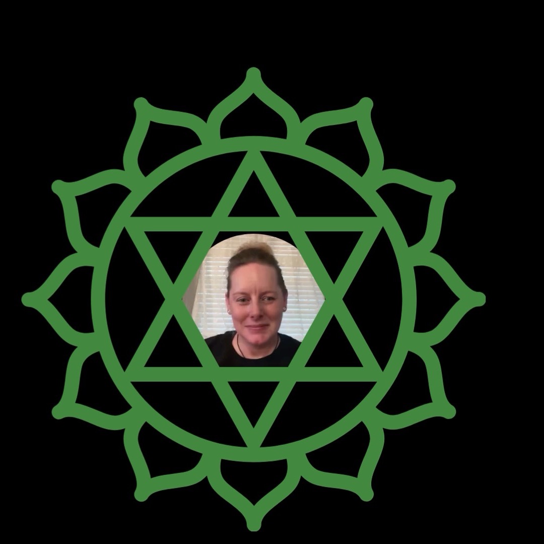 I wanted to give you all a quick tip on how I like to keep my heart chakra happy and healthy and happy! Enjoy!