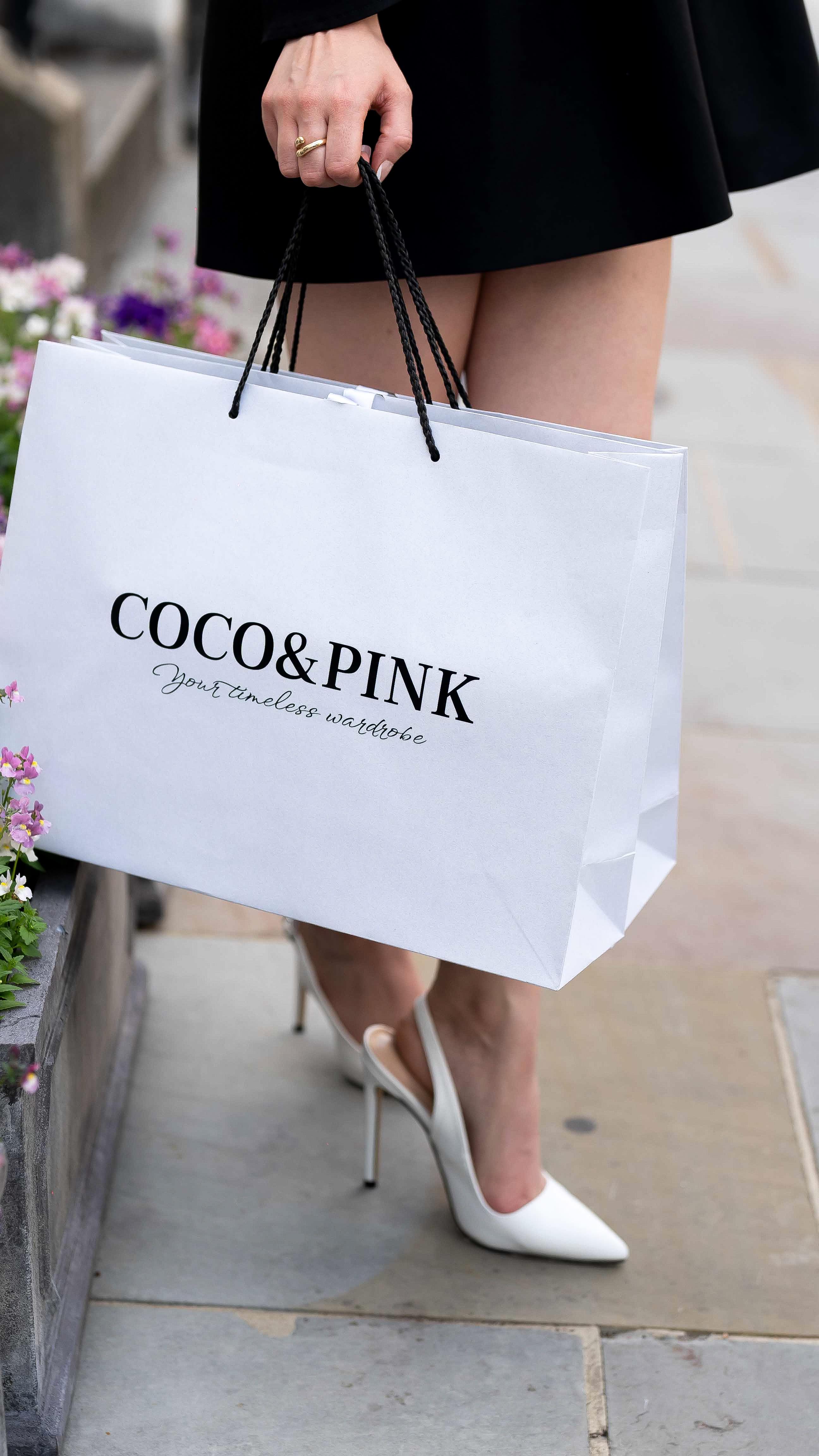 What is your coffee date outfit?👀☕️
#coffedate #coffeeoutfit #timelessfashion #luxuryfashion #womeninstyle