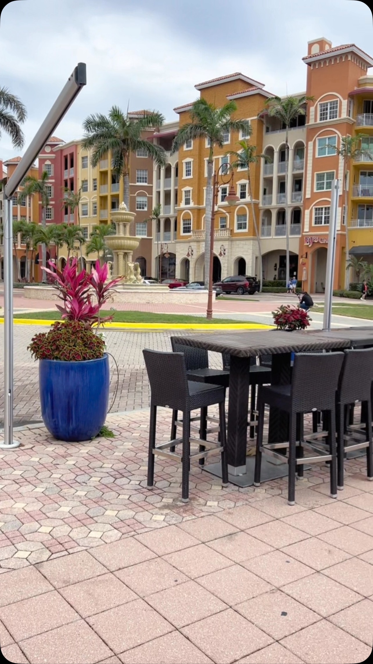 New video coming up for @rockeysliqueur! š