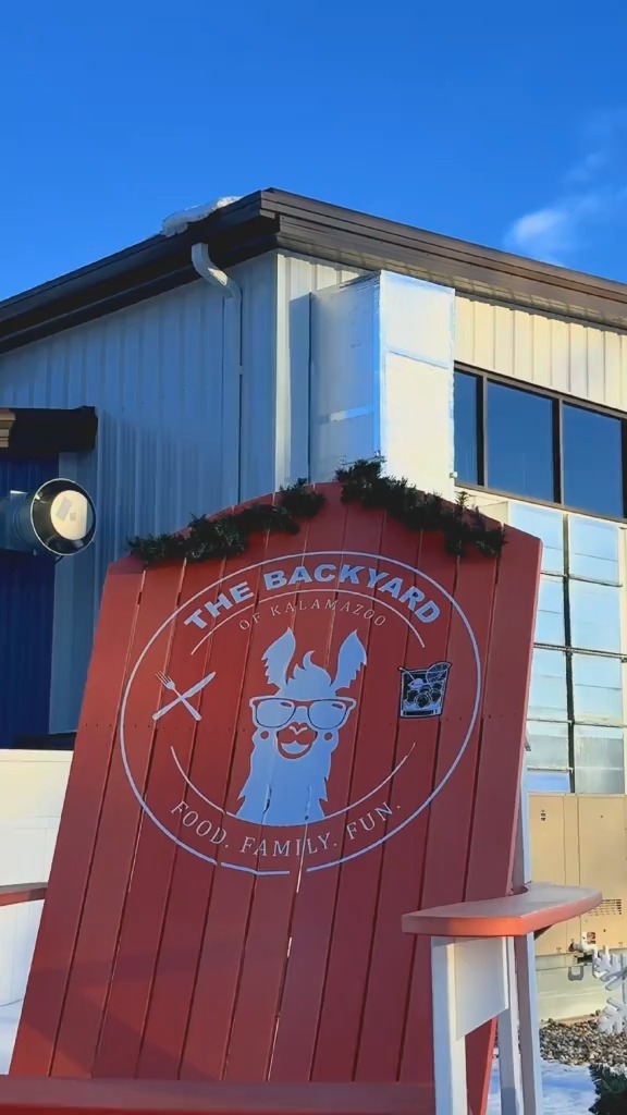 The Backyard of Kalamazoo is serving up, Hickory Smoked Raspberry Glazed Rib Tips be sure to check them out during restaurant week!
#FoodiesOfInstagram #DiscoverKalamazoo #MichiganFood #MichiganFoodie #MichiganFoodies #Kalamazoo #KalamazooMI #DowntownKalamazoo #DiscoverKzoo #GRFoodie #GrandRapids #GrandRapidsMI #FoodGram #MichiganRestaurants #DiscoverMichigan #PhotoOfTheDay #Foodie #FoodLove #PlacesToEat #MichiganEats #GreaterKalamazooRestaurantWeek #KalamazooRestaurantWeek2025 #EatLocal #PortageMI #RichlandMichigan #VicksburgMI⠀